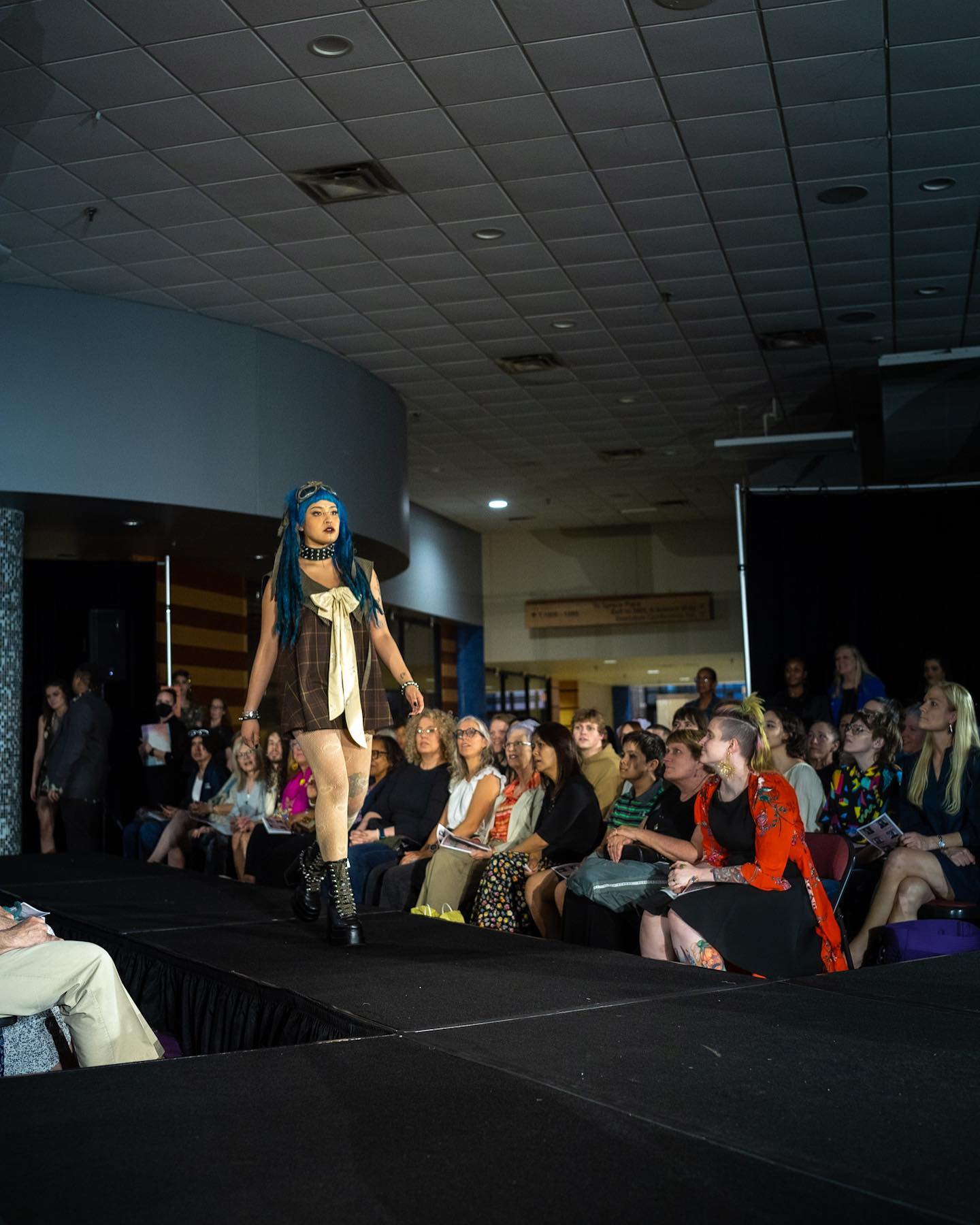 MCTC Fashion show! 

Designer @muttsmidwest 
Photography @nigojaproductions