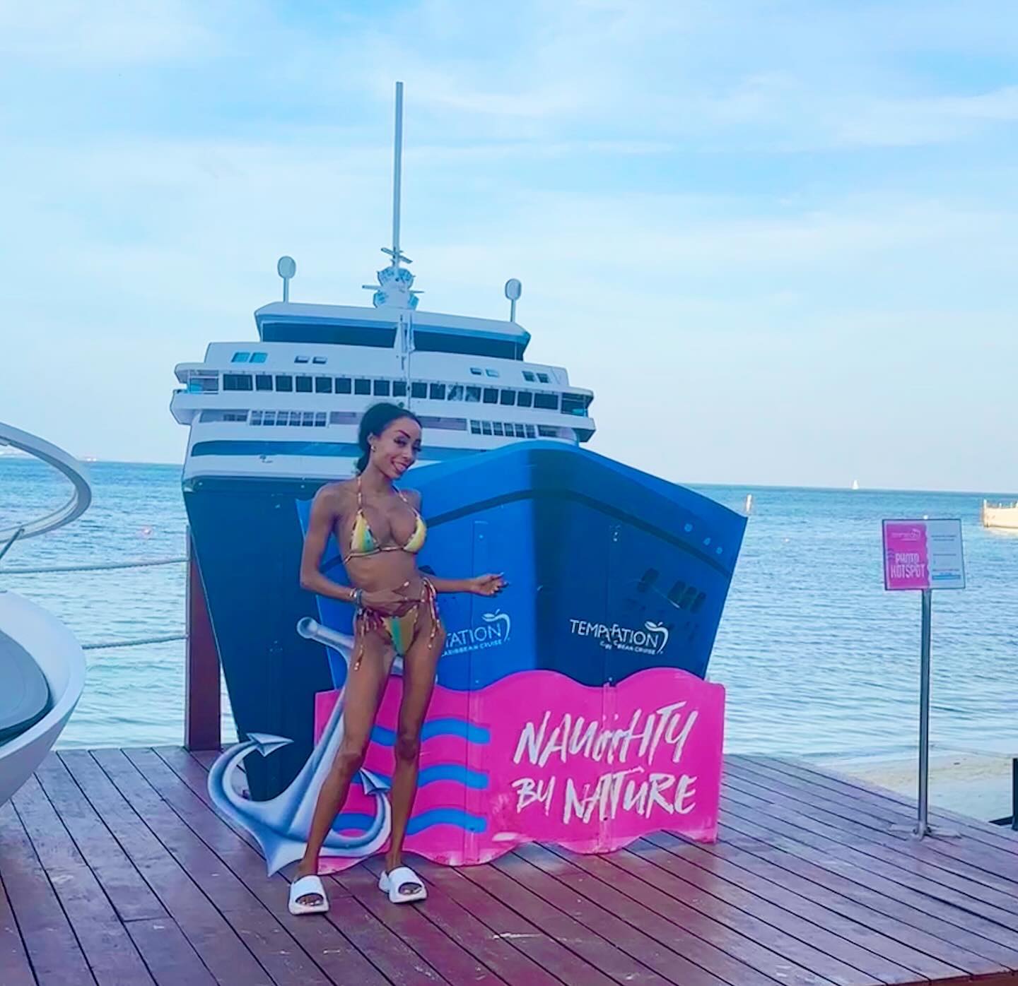 Where it all began @temptationcancunresort 🙌🏽 🇲🇽🏝️ #BikiniBabe #Paradise #CarribeanSea I had the BEST TIME and made memories that blow me away! #SpringBreak2024 #Cancun