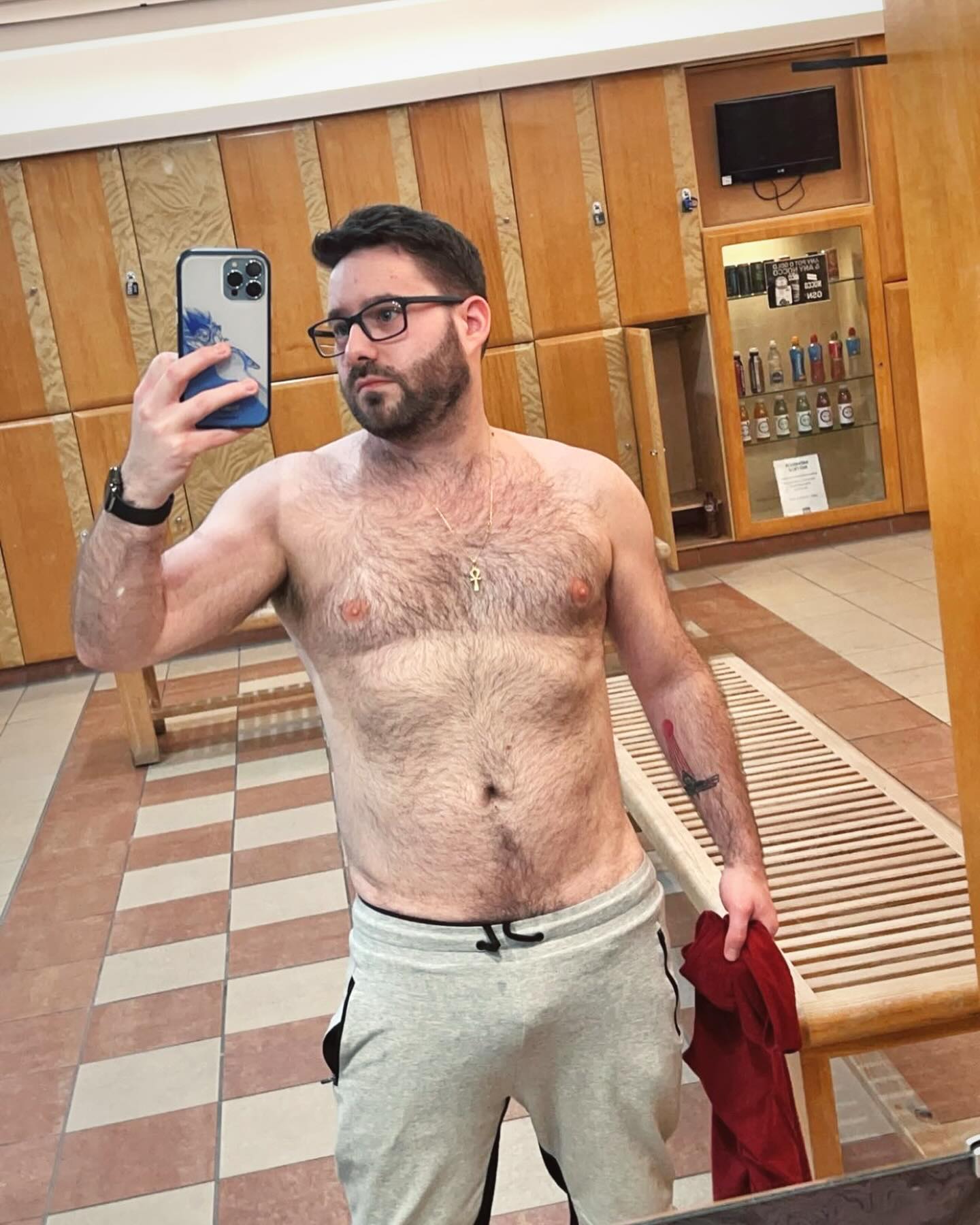 Progress is small but I can feel the difference.  This is just me keeping myself accountable.

#Gym #gymselfie #bodypositivity #slowbutsteady 
#gay #loveyourself  #selfimprovement