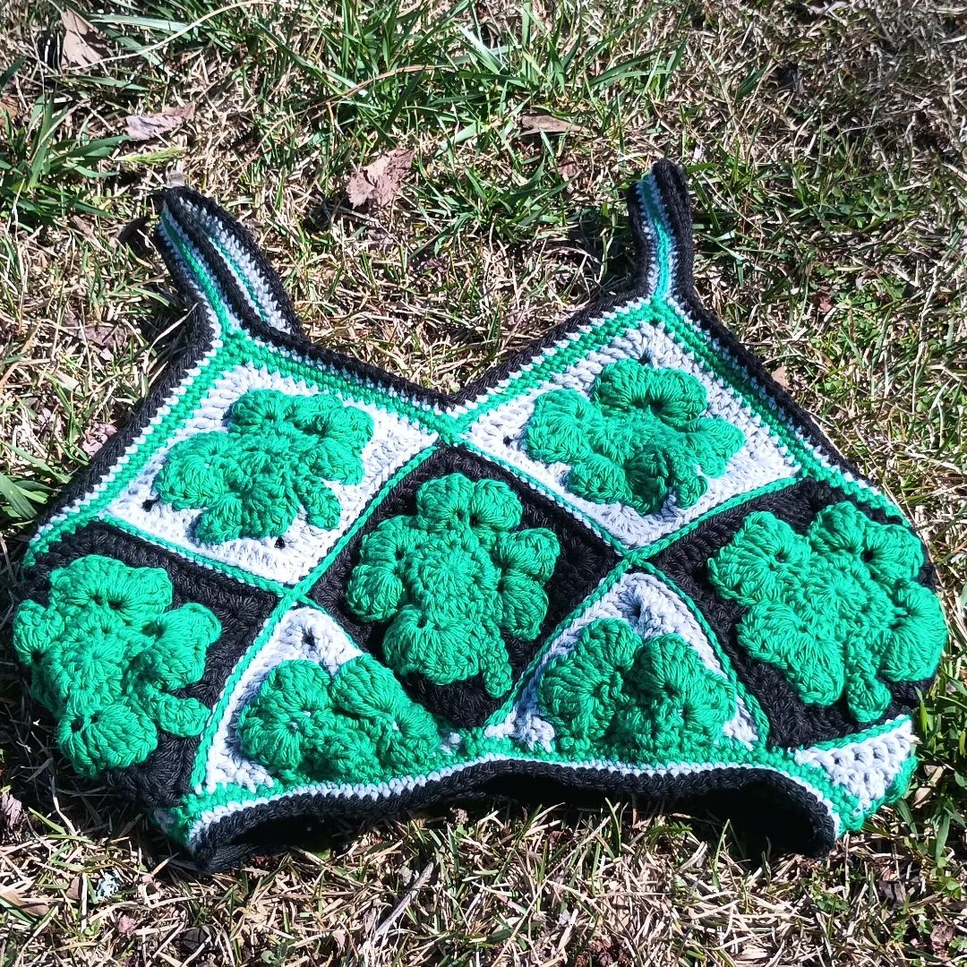 I paid for the square pattern and free handed then together to make this top. I need to play catch-up on national crochet month prompts. But here's day #17 something for me. I made this with the intention of having a skirt with it. I started the skirt but it will have to go in the wips until next year. 😅

#happystpatricksday #stpatricksday #stpattysday #shamrock #shamrocktop #shamrocks #crochetclothing #crochetclothes #crochetcrop #crochetlover #crochetaddict #crochetaddiction #crocheteveryday #crocheting #natcromo2024 #nationalcrochetmonth2024 #nationalcrochetmonth #natcromo #cottonyarn #wipupdate