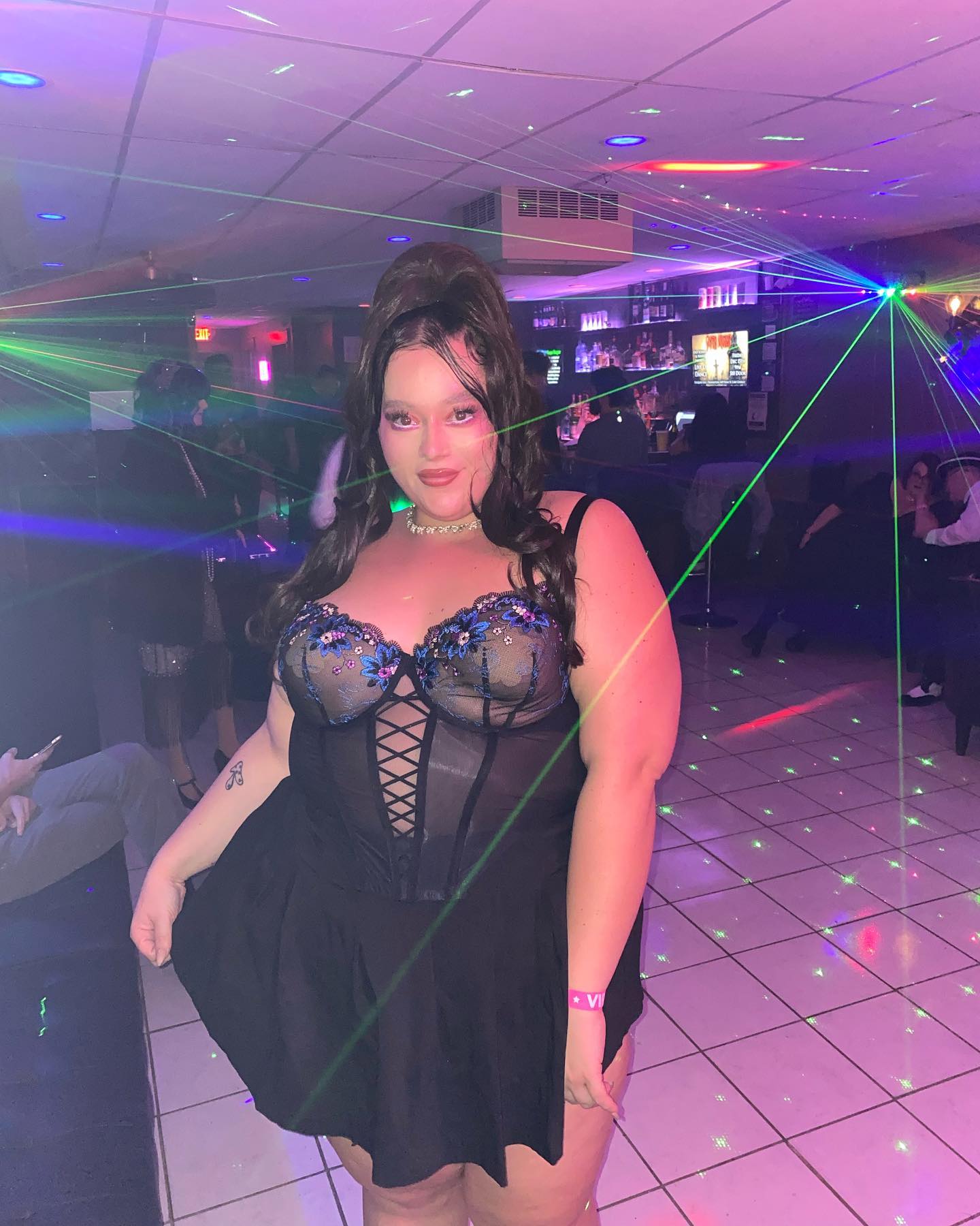 All eyes on me when I step in the room #savagexfenty #partygirl #barbie #baddie #plussizefashion #lingerie