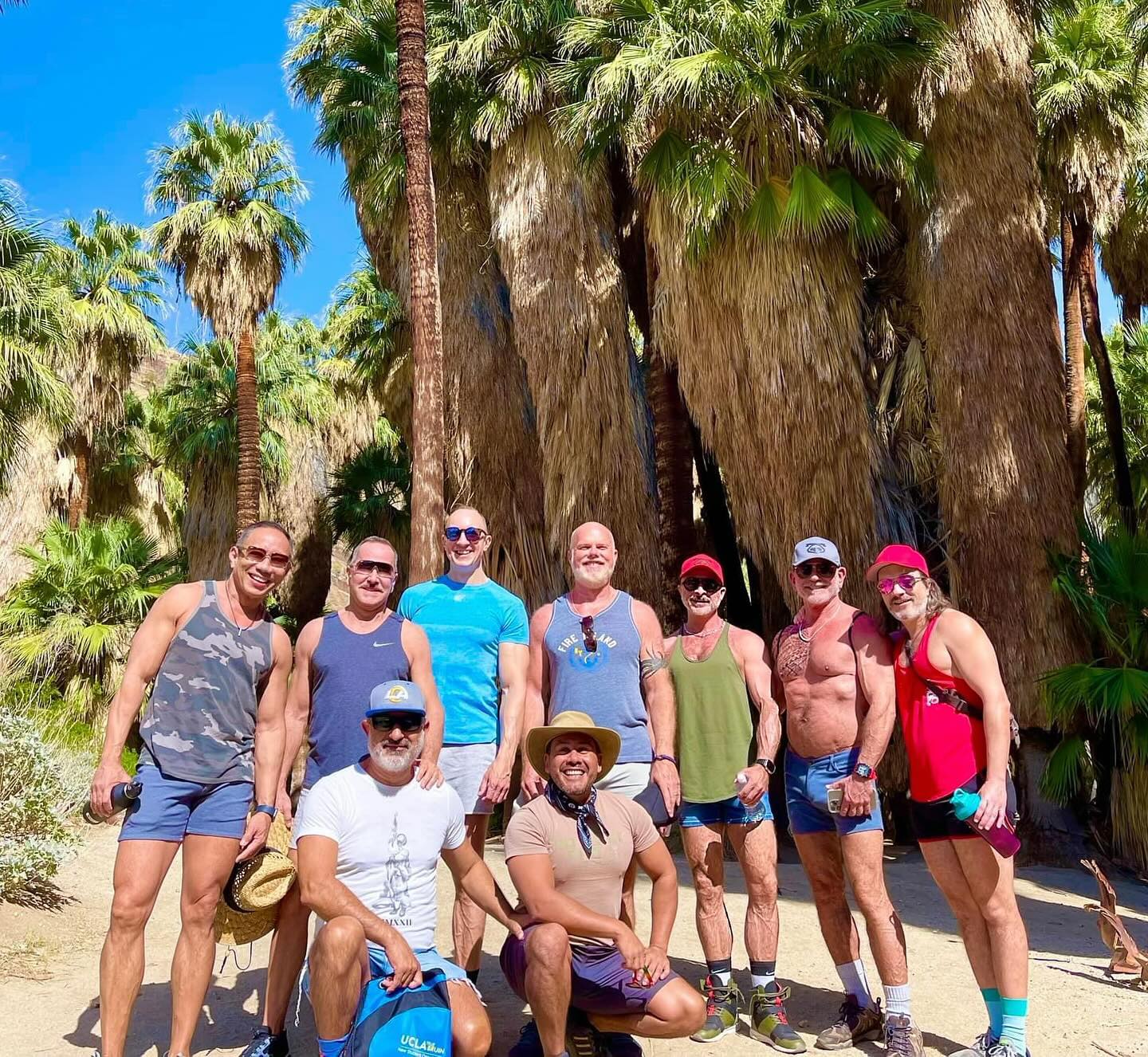 Beautiful morning hike through and above Palm Canyon Trail in Palm Springs. #palmcanyontrail #palmsprings #nature #oasis #mountains #friends #fitness
