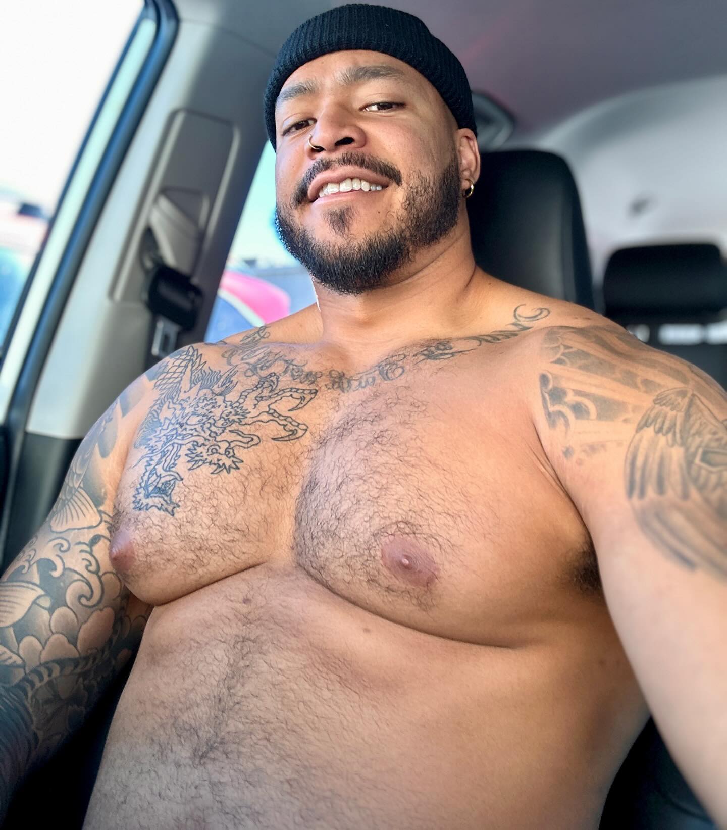 Starting the week off right with a great chest workout 😤

Surprisingly felt pretty strong today after that flu I got last week. We back in business 🙌🏽 Building one day at a time
Hope everyone has a great week!

LET’S KEEP MOVING!! 💯
•
•
•
#cheatday #monday #flex #biceps #muscle #personaltraining #personaltrainer #fitness #fitnessjourney #fitnessmotivation #fitfam #strength #goals #grind #consistency #positivity #mindset #work #musclebear #beast #beastmode #doublebicep #arms #back #chest #la #positivevibes
