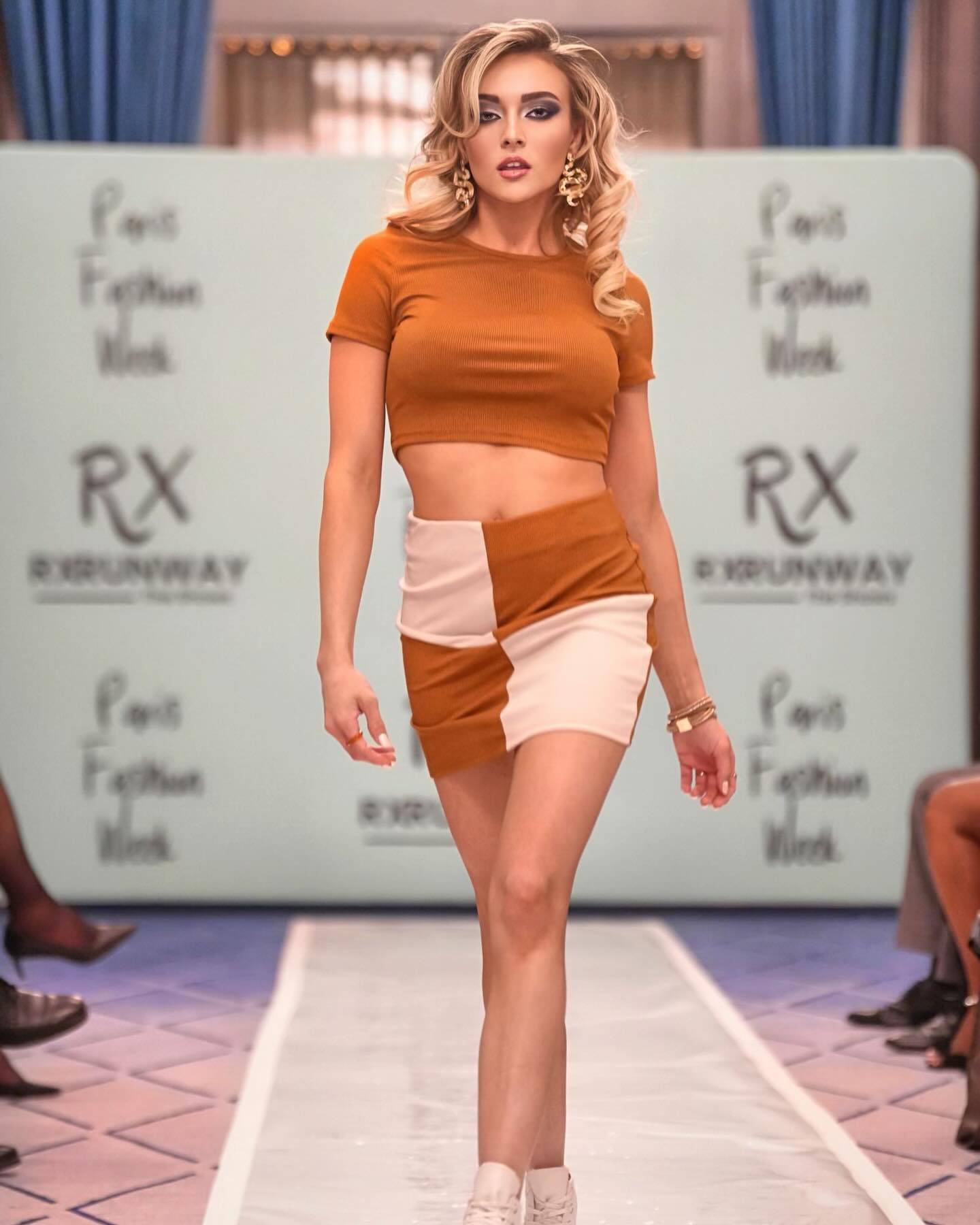 Life is a fashion show♥ 
This time it was Paris for my runway✰