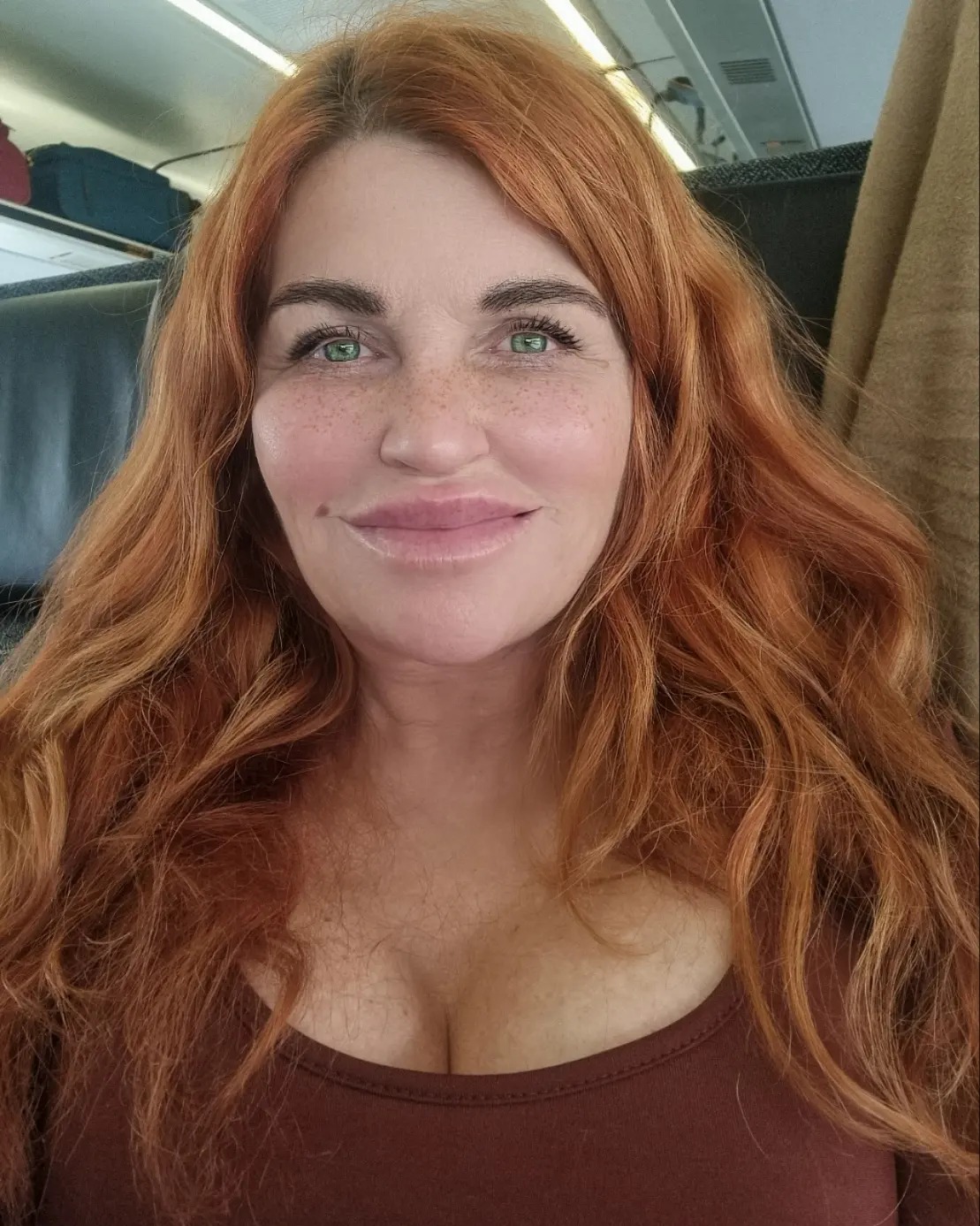 Summer is arriving, and so are my freckles. 
Remember to be good to yourself and to each other and to all the animals you meet on your way ✨️ 
.
.
.
.
.
.
.
#redhead #redheads #gingers #gingersofinstagram #ginger #greeneyes #freckles #USA #california #newyorkcity #newjersey #Texas #curvy #milf #cougar #mombod #animallivesmatter #hotmom #maturemodel #model #lingeriemodel #dogmom #over40 #over50