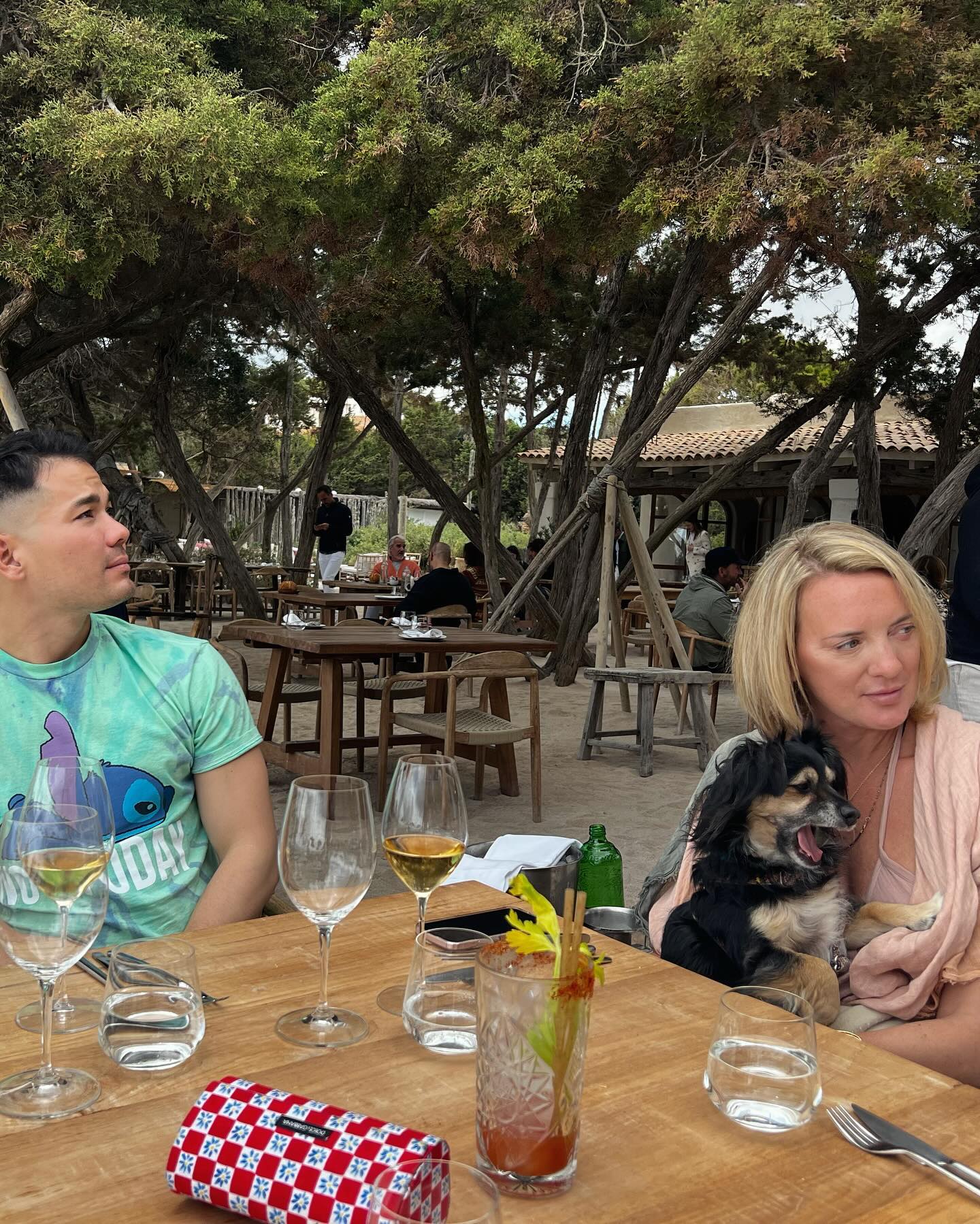 ibiza. april 2024. 🏝️🇪🇸
never enough photos, but so many wonderful memories celebrating @leyatanit’s birthday. cheers to living in the moment, living our lives, easy and breezy. 🎂🖤