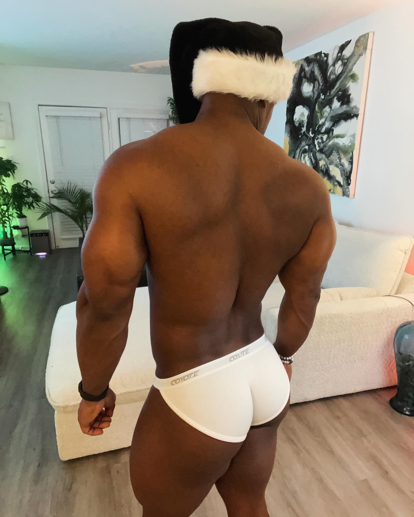 Happy holidays! 😮‍💨🫶🏾🎅🏾 Feelin’ some kind of way wearing these @coyotejocks briefs 😏