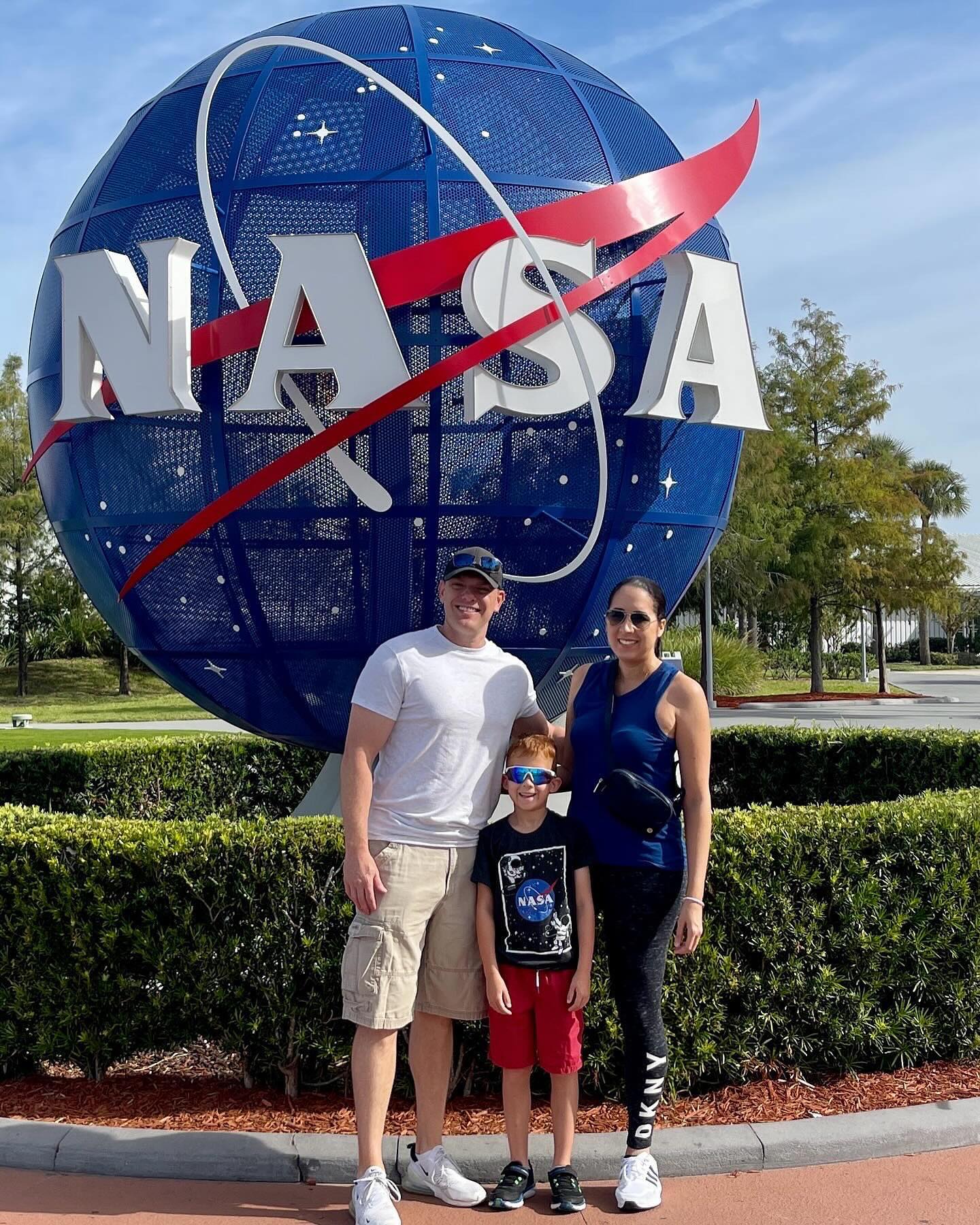 Visiting NASA at Cape Canaveral, Florida! New Video now posted on our YouTube channel. More behind the scene photos added to our Patreon page. 

#nasa #capecanaveral #rockets #amputee #amputeelife #florida