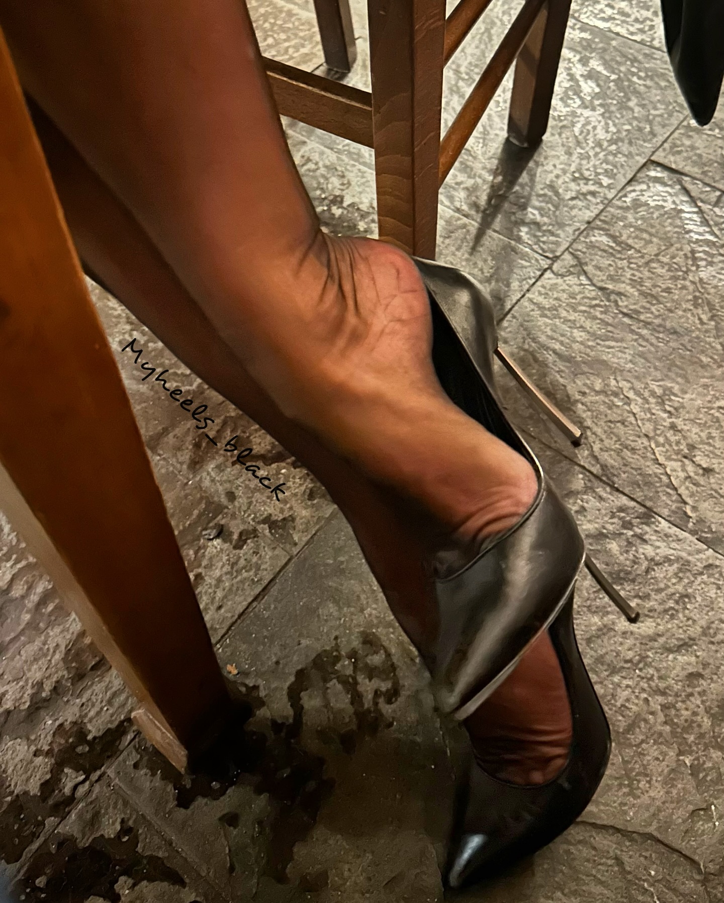 #louboutinheels #highheels #tacchi #louisvitton #tacco12 #shoeaddict #heelsaddict #stilettoheels #italianshoes #heels #heelsfashion #sokate120 #redsole #tacchiaspillo #elegance #shoestyle #louboutin #modelshoes #feet #instagood #instafashion #tacones #instalove #redsole #legs