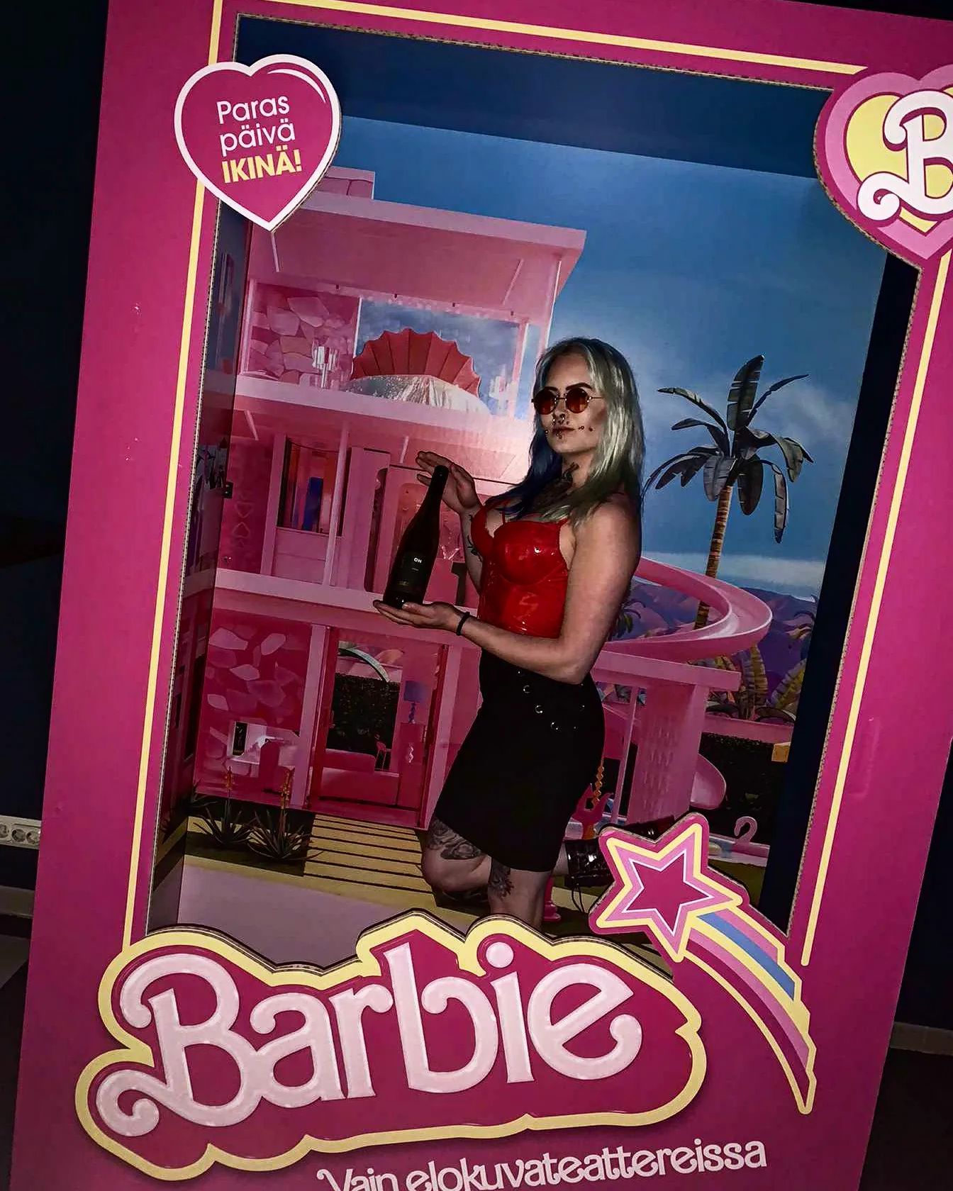 *This Barbie is an alcoholic*
×
#barbie #finnishwoman #finnishbarbie #movie #dollphotography #doll
