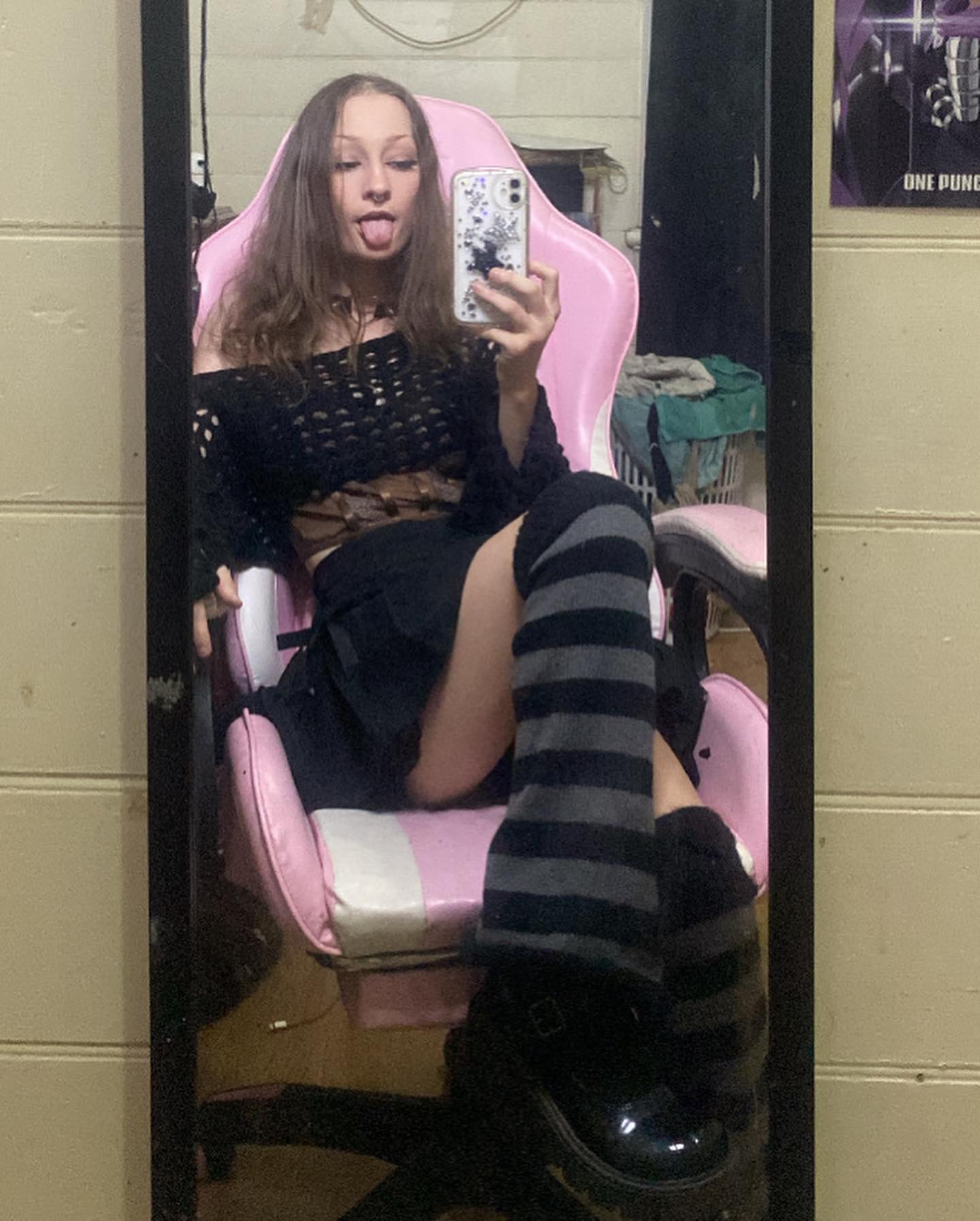 dying star ＊*•̩̩͙✩•̩̩͙*˚
•
• 
outfit ✩
skirt, leg warmers, knitted throw over ~ @romwe 
brown corset top, star phone case ~ @shein_au 

tags #aesthetic #outfitinspo #onlyfans #alt #alternative #onlyfangirl #onlyfriends #outfitoftheday #ootd #contentcreator