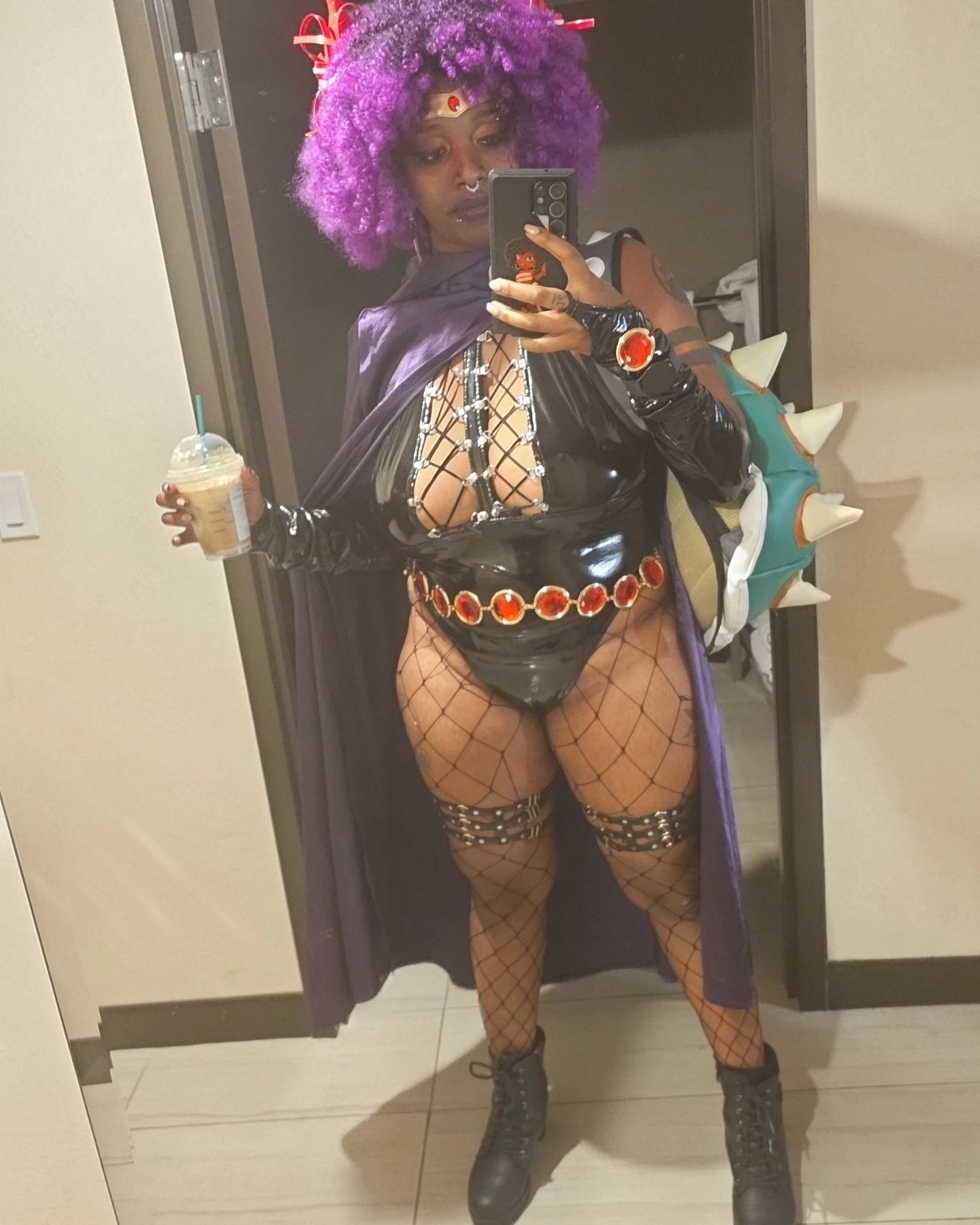 First time in Vegas & my first out of state con in one go?? Hell yeah! I enjoyed attending @tsumi.con 🖤 I'm also happy I got to see con friends, meet new friends, & meet idols too!🥰 ( More pics are coming soon ;) )
.
.
.
.
#raven #ravencosplay #teentitans #teentitanscosplay #dccosplay #dccomics #dcuniverse #tsumicon #confriends #vivalasvegas #bowsette #bowsettecosplay #friendship #goodvibes #protect #waifus #cosplaybabe #blackcosplayers #goth