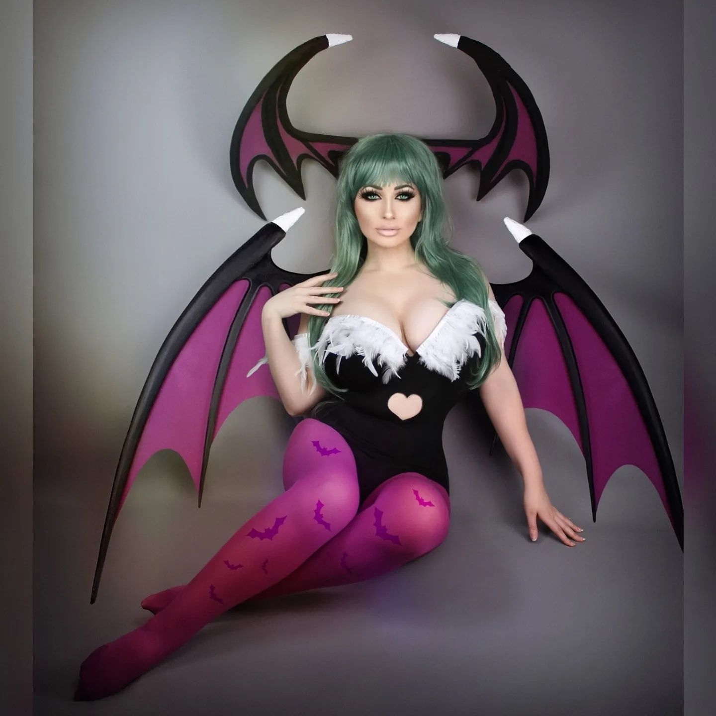 It's game night, what are we playing? 
Throwback to my Morrigan 💜
Follow 👉🏻 @ivytenebrae