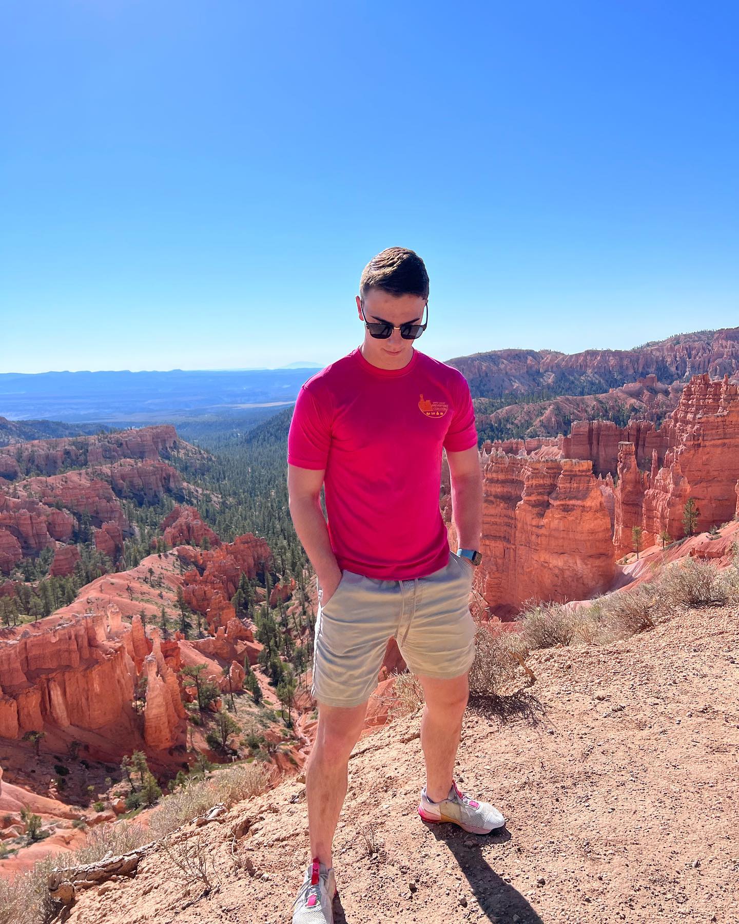 The gaggle of gays takes on Panguitch and had the best time! Such a fun summer adventure! 🫶🏻❤️

#friends #utah #panguitch #bryce #brycecanyon #gay #gays #gaymen #gaymuscle #gaypride #gayfriends #gaggle #gaggleofgays #gayfitness #gayman