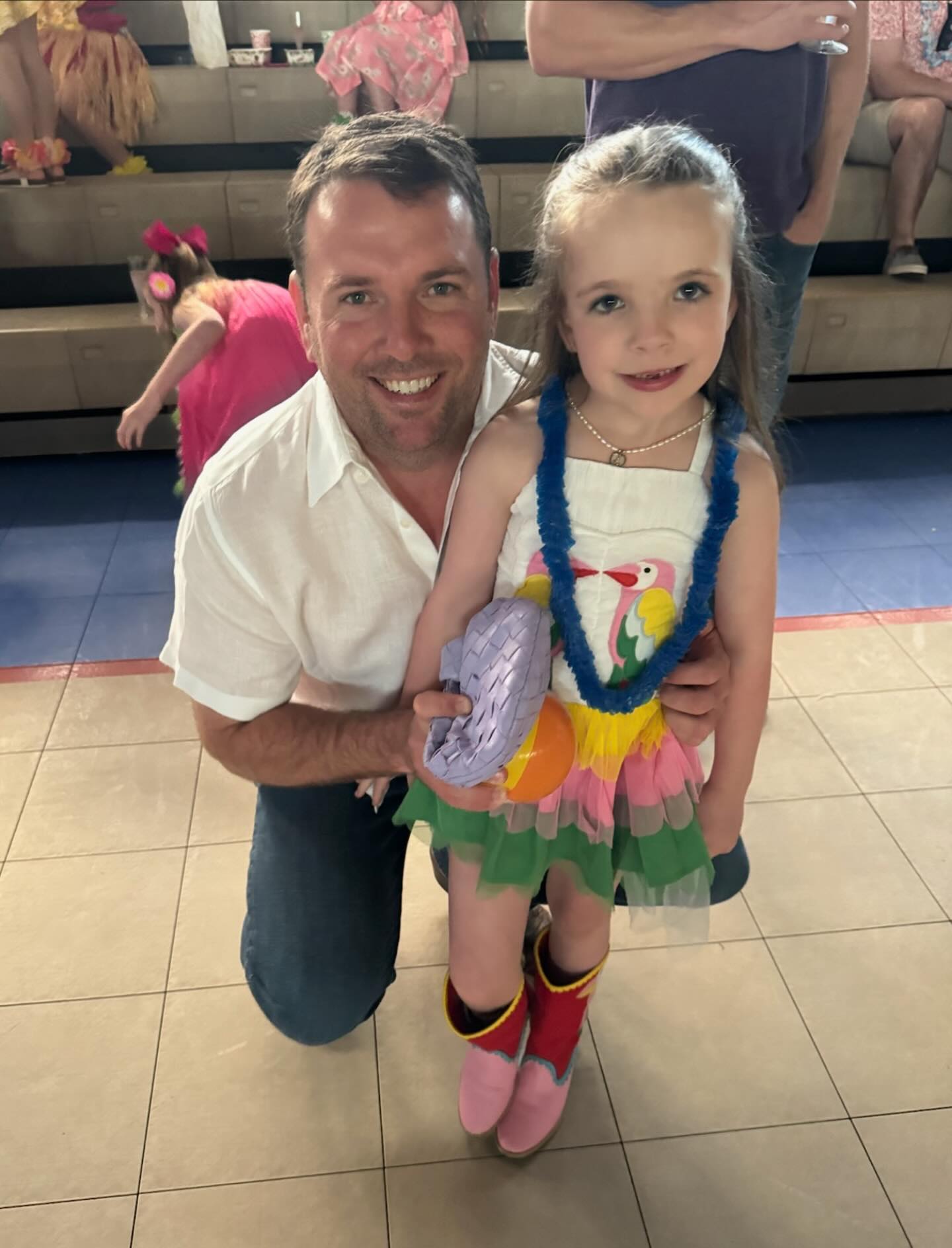 Ivey’s first Daddy+Daughter dance
👨‍👧🏝️💃🏼🤍🦜🪩🌺