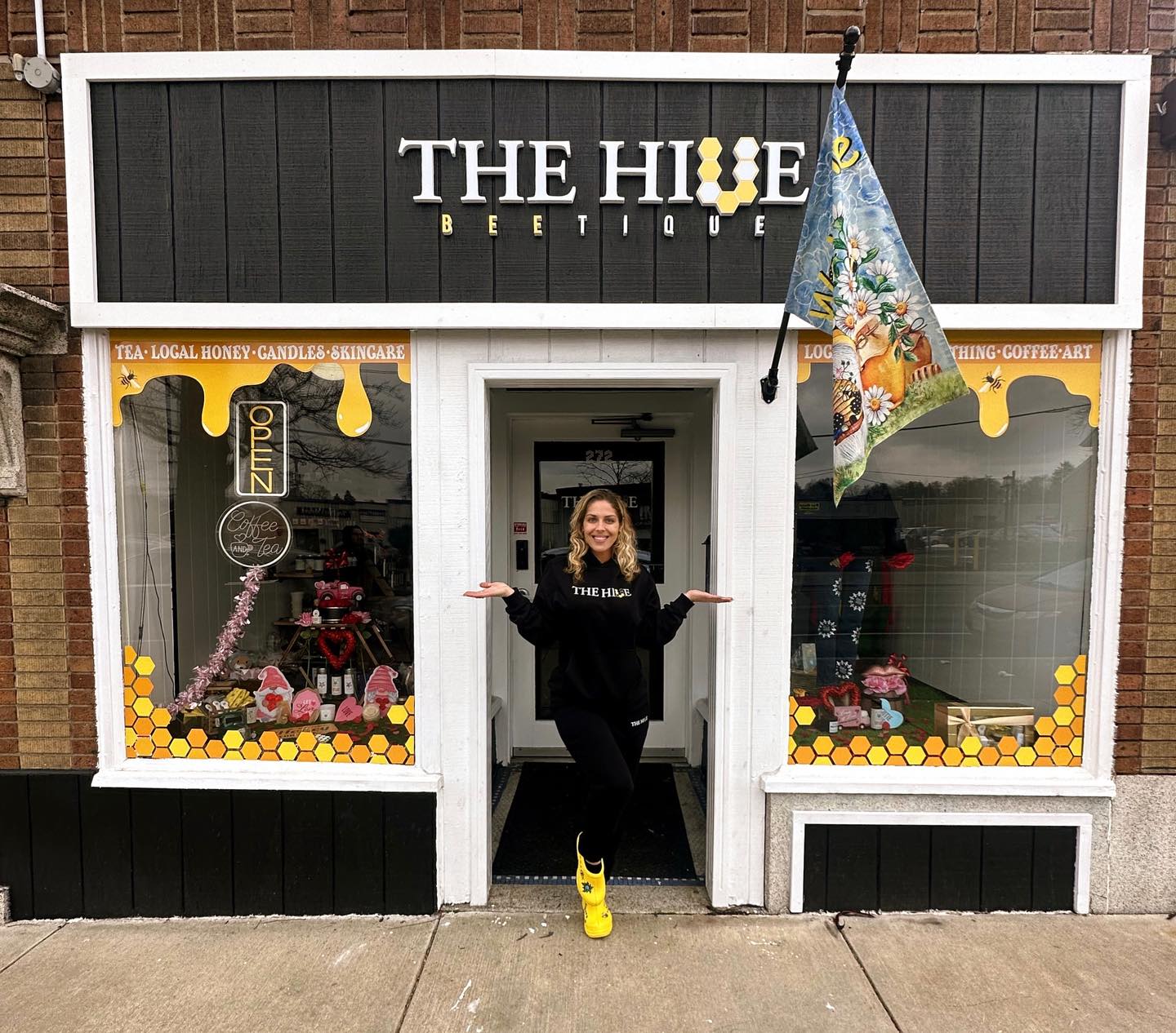 Good afternoon my lovesss☀️ Trust the process and vision 🍯😍 @thehive585 GRAND OPENING celebration TOMORROW❗️

If you’re in the Rochester Ny, Buffalo, Syracuse area… 
🐝 BUZZ BY 
272 N. Winton Rd. 
Rochester, NY 14610
10am-8pm
🤗 

Shop our Sweet Collection of Local and Specially Curated Goods ❗️

@legendofthebeans will be brewing coffee ☕️ & lattes for order and will have a selection of white and red wine 🍷 as well as espresso beer 🍻 3pm-8pm❗️

Our neighbors @regimesmoke will offer 20% off storewide all day ❗️

We have amazing custom cookies to giveaway thanks to @rocincookiemomsters 😍

Our friends @createpizza585 will be providing delicious pizzas around dinner with @hintofher sweet heat hot honey 🍕 🌶️🍯 ❗️ 

@roccityballoons will be decorating the front of the store with a beautiful ballon garland 🎈 

Shop these amazing brands. We have NEW arrivals in store⤵️
@hintofher @reyes_collective @madebymav_ @zafirocandles @hangloosecreations @partyofhive @crazedcandles @noblamco + more🤗

#thehive585 #rochesterny #585 #grandopening #hintofher #reyescollective #nowopen #shoplocal #supportsmallbusiness #northwintonvillage