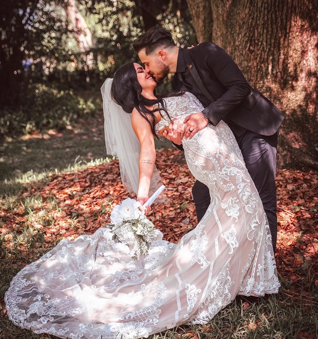 🤍 Happy Anniversary to the love of my life @donfarinacosplay Time really flies when you’re spending it with your soulmate. 

In you I’ve found the greatest love I’ve ever known. My truest and best friend. I look forward to each day because of you. My dyad in the force. Here’s to forever baby! ✨05-04-21✨