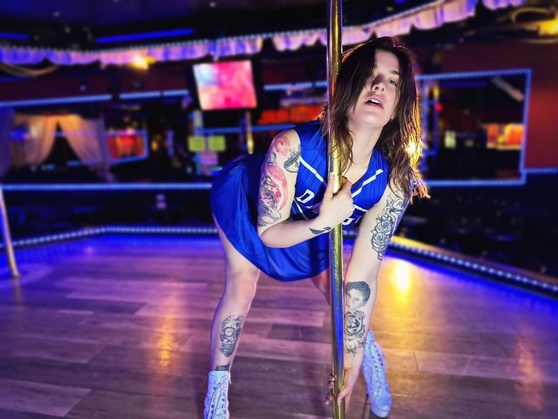 Blue..💙🦋😱

@fannys.northbay 

#strippers #stripclub #exoticdancers #stripper #stripclubs #sexy #dancers #poledancer #stripperlife #exoticdancer #miami #poledancing #exotic #nightlife #explorepage #music #gentlemensclub #beautiful #stripclubsndollabills #eyecandy #gogolife #exoticdancewear #gorgeous #hotties #atlanta #ilovethemthicke #nitelife #sexyeyes #hotwomen #badass