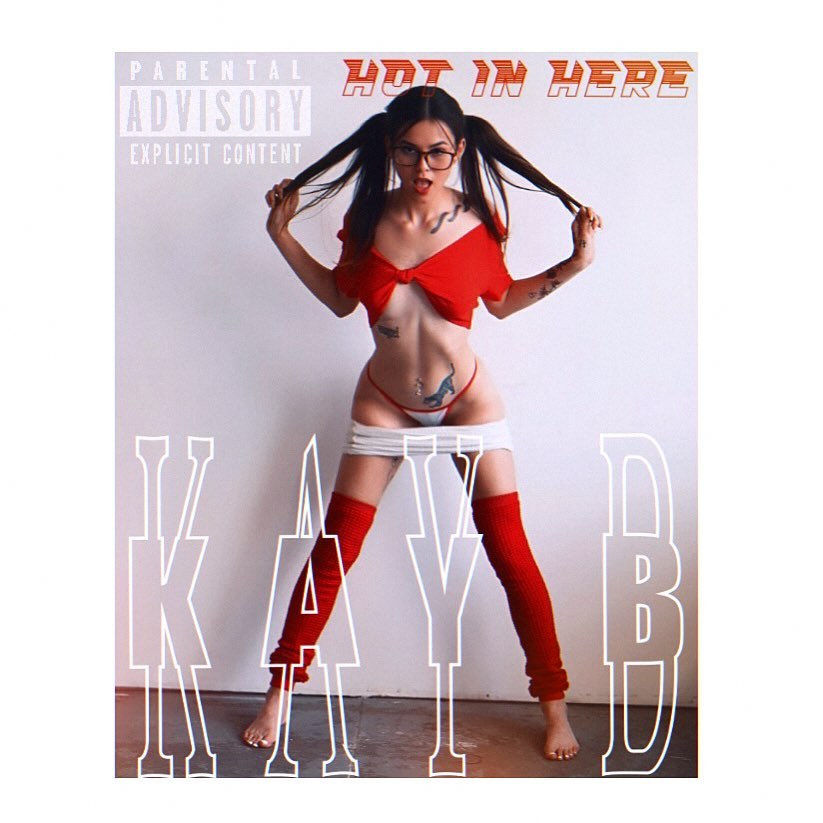 Did somebody say take off your clothes???? Oh shit my bad😯😯🔥🔥go stream “Hot in Here” and follow my newest page 😯😯 @kayblokks 
TAG @letrileylive so she can hear this!!🤣

Use the song in a reel to get posted to my stories 🙌🏼
#kayb #ctrapper #ctmodel #nycrap #hotinhere #typebeat
