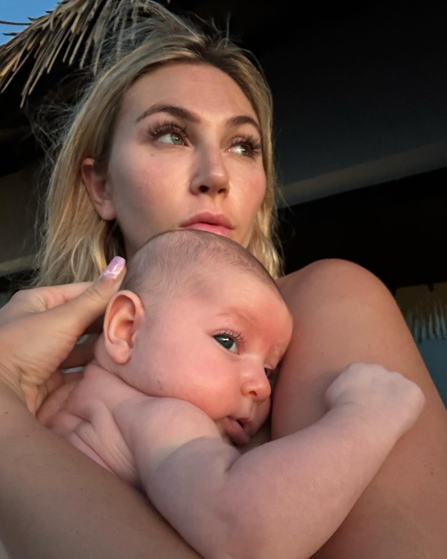 Ocean & I woke up after her 5am feed and watched our first ever sunrise together… she’s becoming so alert & aware it’s insane. My heart couldn’t be more full. 🥹🌞🌅🫶🏼

She makes me feel so whole and complete she’s everything I’ve ever wanted and when I hold her nothing else matters 🤍

The biggest gift on earth is being your mama 🫶🏼