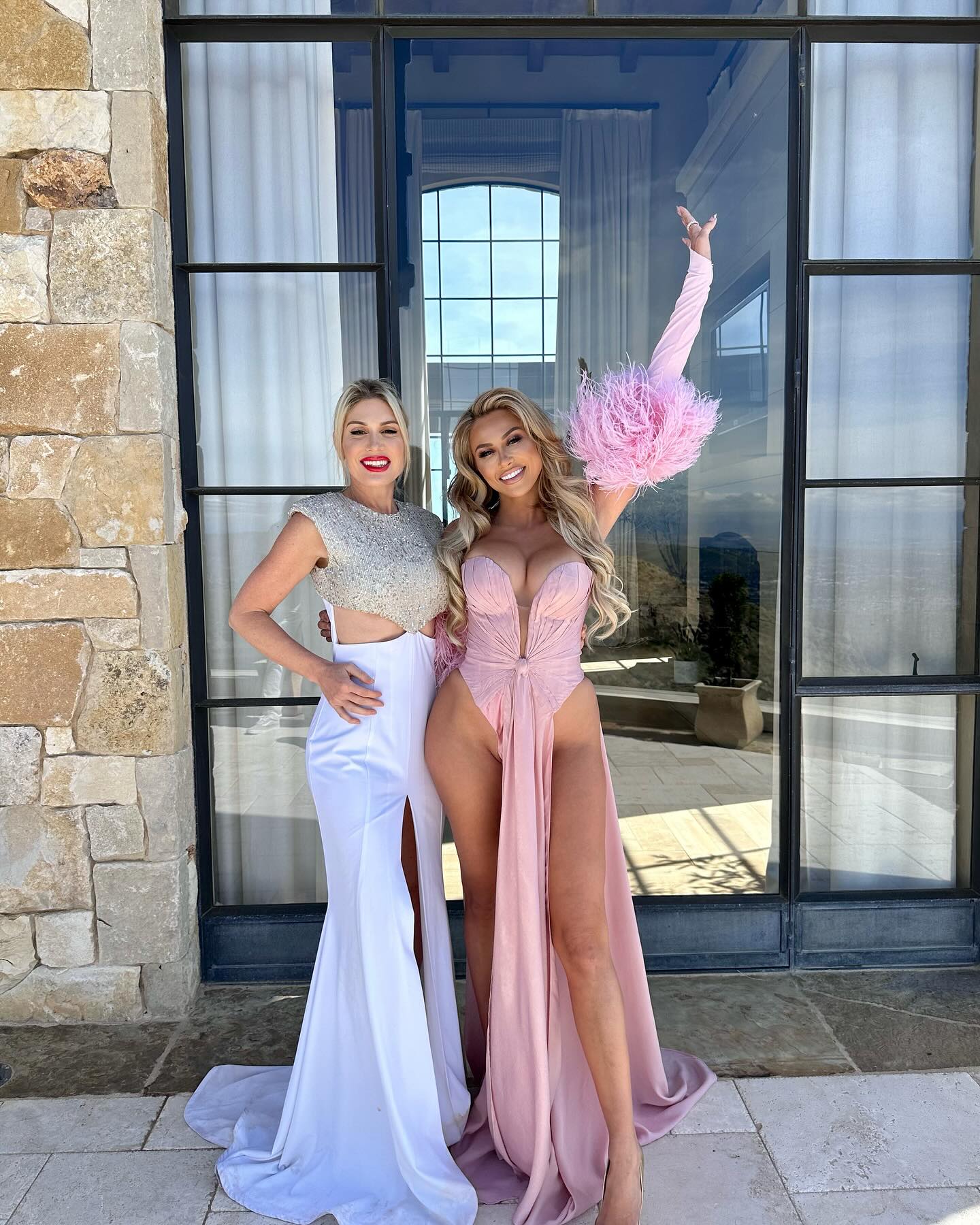 Happy bday to my sister from another mister @khloe 🎂🥳🥂🥳
You’ve done more in your short life than most people do in lifetimes. I can’t wait for our adventures around the globe to continue! This birthday is even more special with the arrival of Ocean Rose! May you stay blessed and continue to conquer all your dreams!! #happybirthday #loveyou ❤️❤️