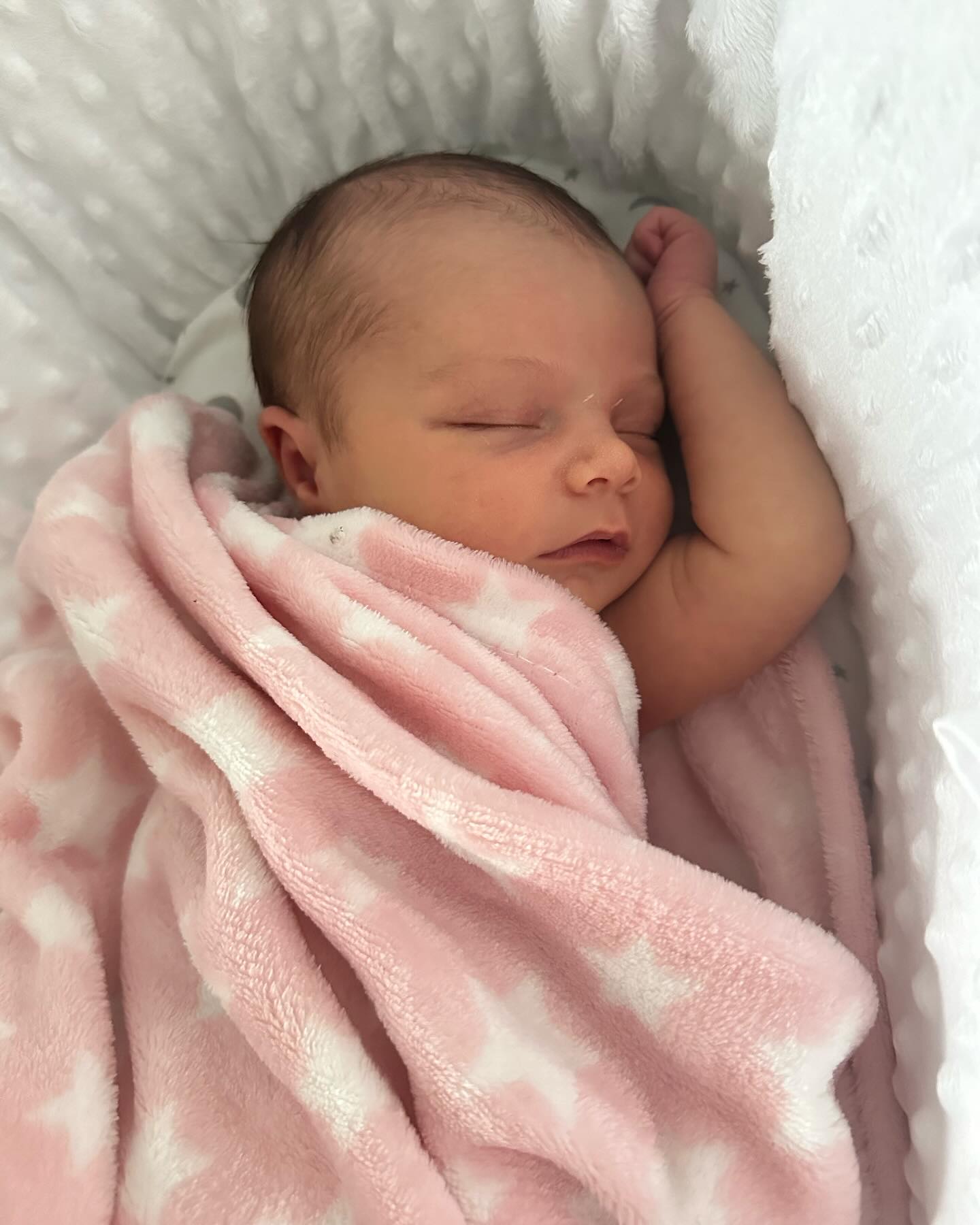Hello world, my name is Aria-Jae 🌍 17/03/2024 ☘️ The day I birthed my Beautiful little British Irish Latino Baby Girl, myself in a water birth at home the way I wanted to ❤️ The day my life changed forever and world was complete.. 5 weeks ago, my world stood still, I’ve been lost in the moment with you ever since, you really are the most precious gift I’ve created 😭

I’ve found my biggest purpose and that is becoming your Mama. I promise to love and protect you forever.. 

My beautiful little miracle, I am so lucky & honoured to call you mine. Thank you for giving me the biggest purpose in my life and choosing me to become your Mammy!  I have never felt love like this, it’s so powerful, I just stare at you daily and cry at how grateful I am! Here’s to a future full of blessings, lessons and travelling the world together 🌍 ✈️