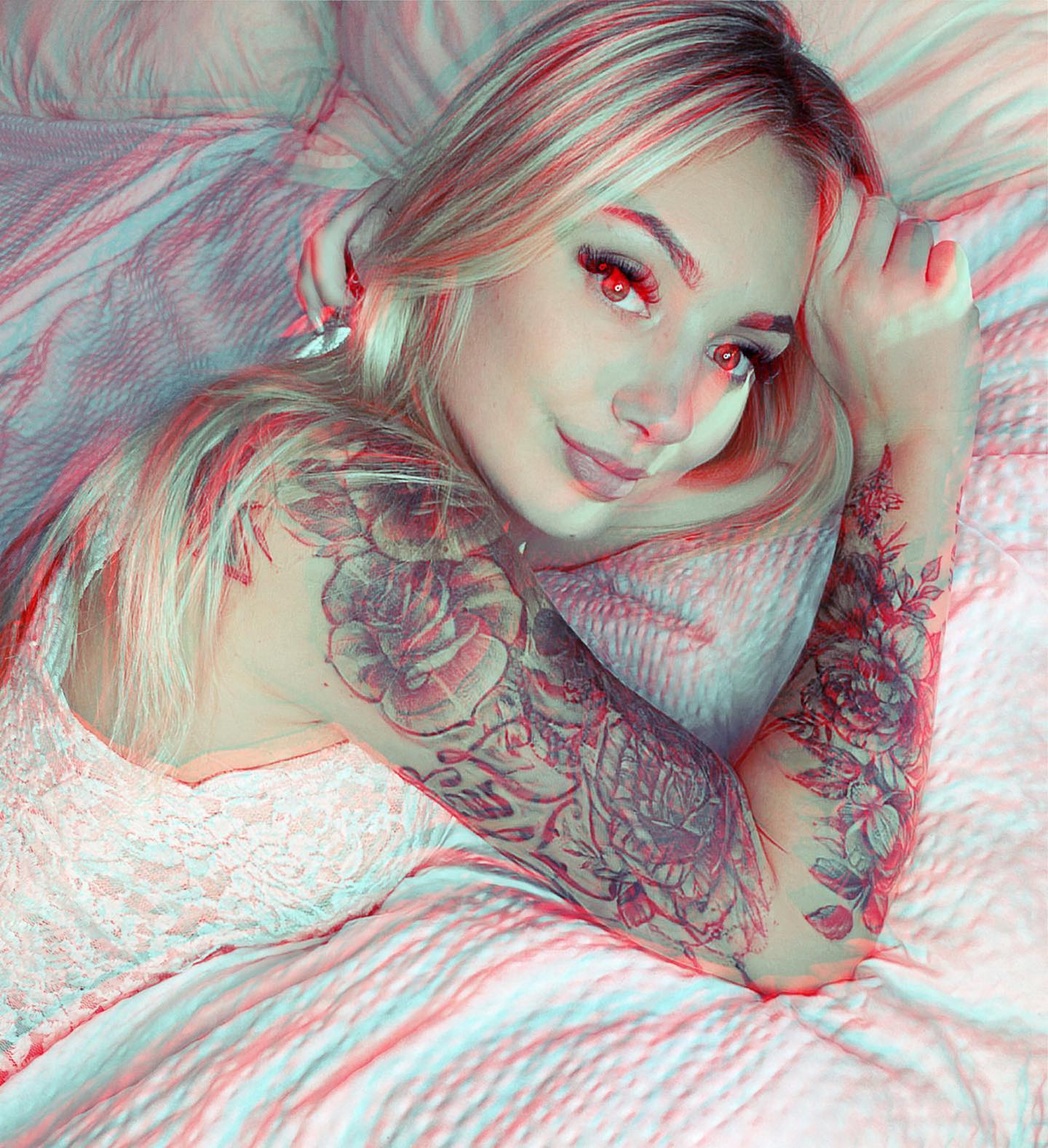 Schönes Wochenende an alle🫶🏼
.
.
.
#me #girl #homesweethome #tattoo #tattoolove #ink #inked #inkedgirl #bedroom #selfie #selfietime #smile #happy #happiness #blonde #blondegirl #longhair #longhairdontcare #love #eyes #ukraniangirl #inklove