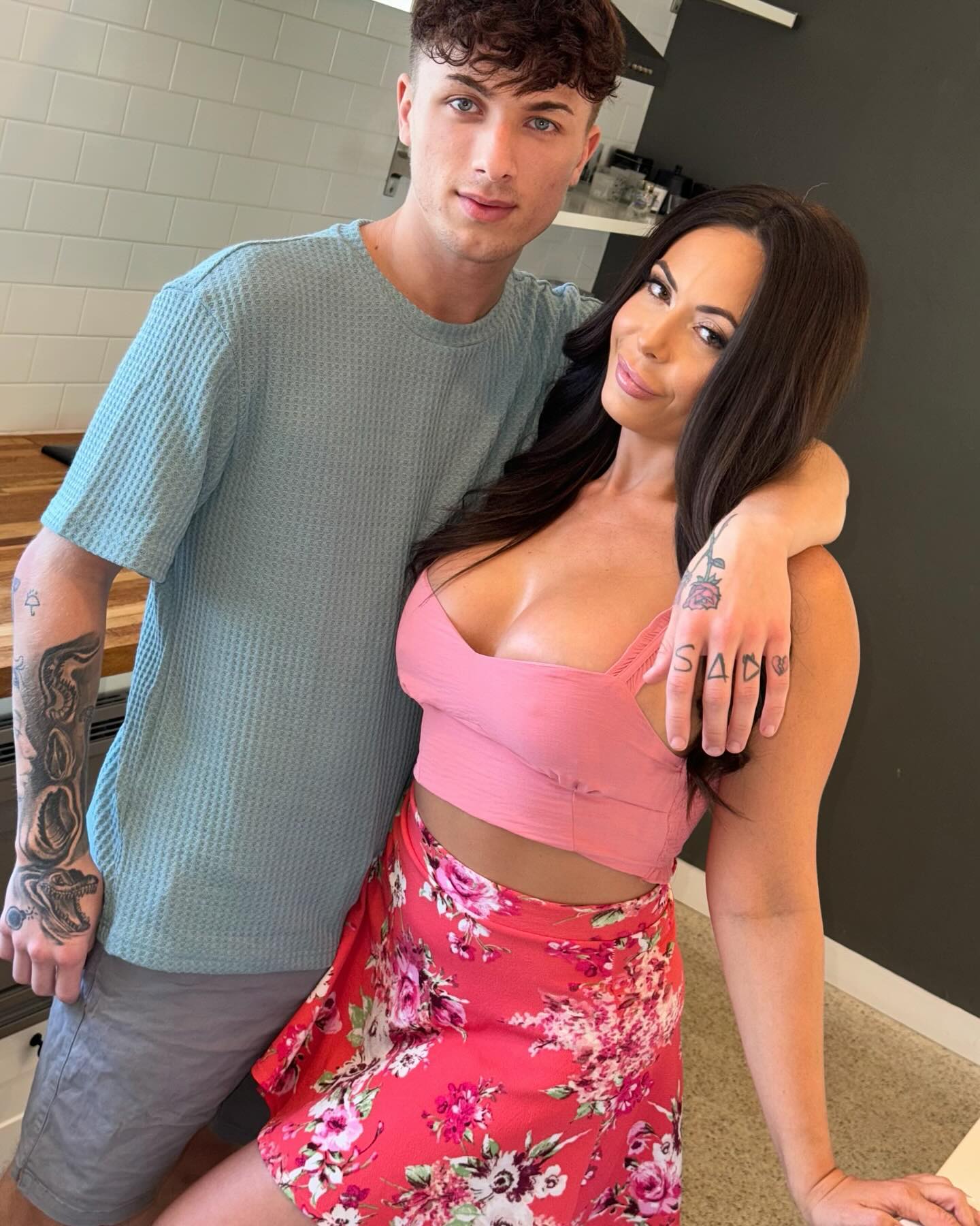 Me & @dontban.ethan shot for @naughtyamerica.1776 today! & it was soooo spicy 🌶️ 🥵  #fyp #explore #kikiklout