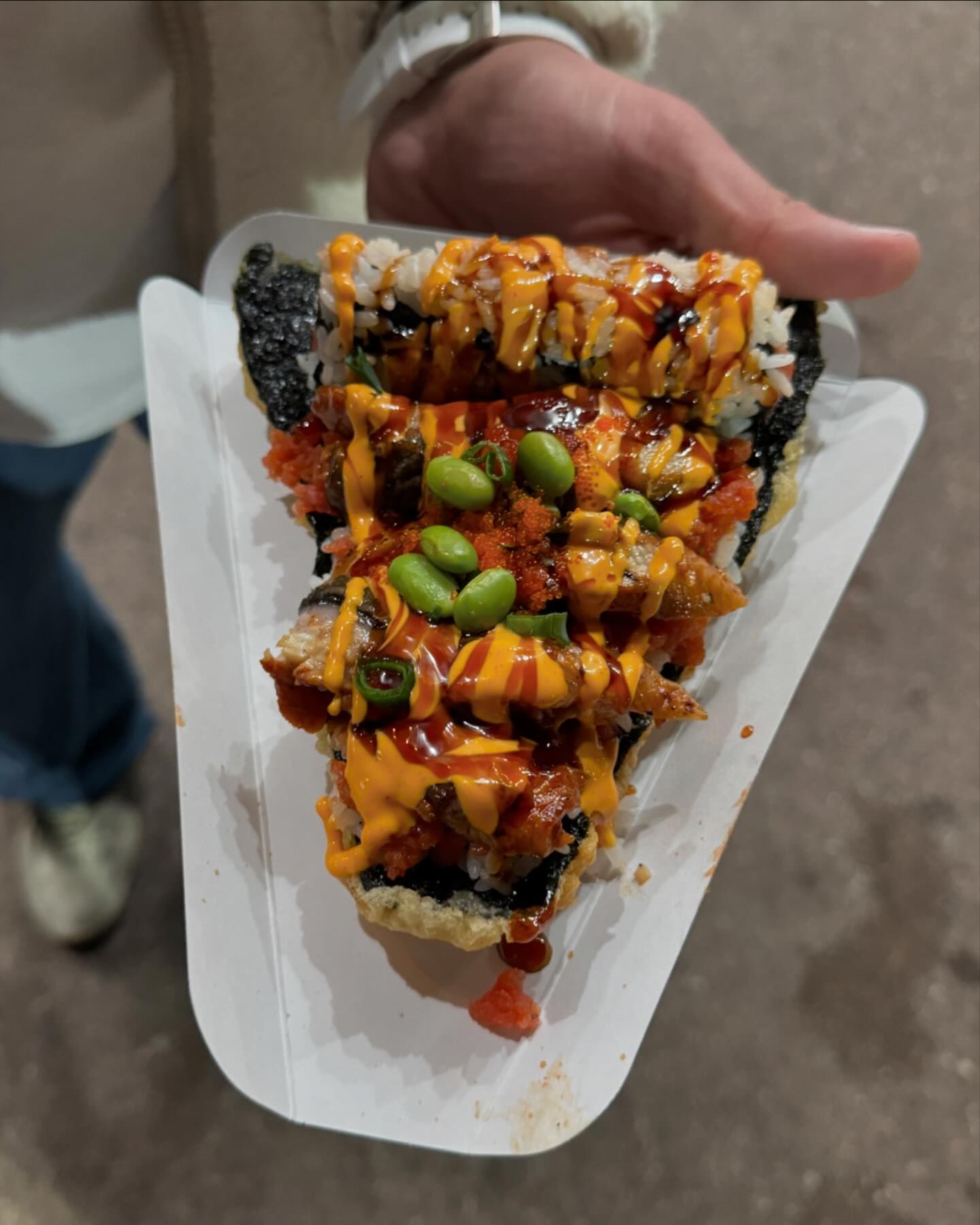 swipe to see my favorite thing at the food festival.. sushi pizza! 🤤 I still dream about it tbh