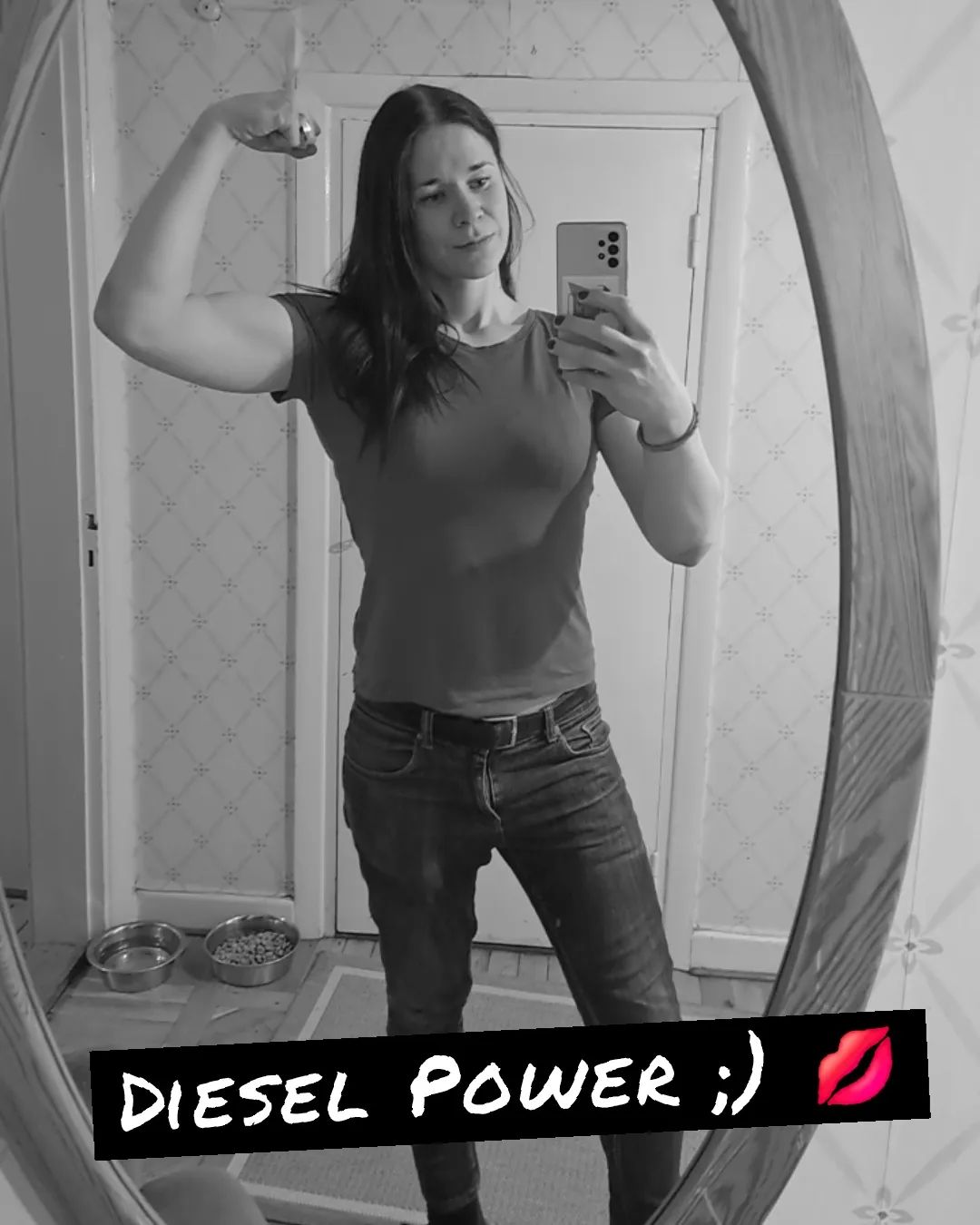 I can lift you ;) 😘😘
.
.
.
.
.
#girl #brunette #hot #gorgeous #bodybuilder #bodybuilding #muscles #fit #fitness #crossfit #training #workout #model #fashion #strong #single #singlegirl #finnishgirl #swedishgirl #bisexual #queer #finnish #swedish #power