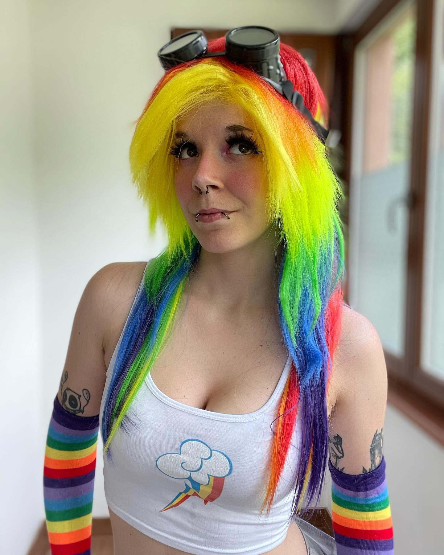 Rainbow Dash again💚💜❤️🩵💙🧡❤️
Spam Rainbow in comments 🌈