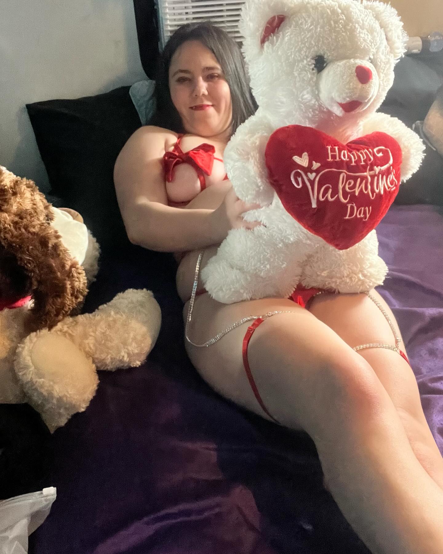 It was a wonderful Valentine’s Day. and a great valentines content day for me,happy Valentine’s Day from me to y’all! #onlyfans #love #sweet #beautiful #sexy #wonderfull #slushy.com #checkmeout #comment #follow #like #sharemearound #justletmeknow #happyvalentinesday2024