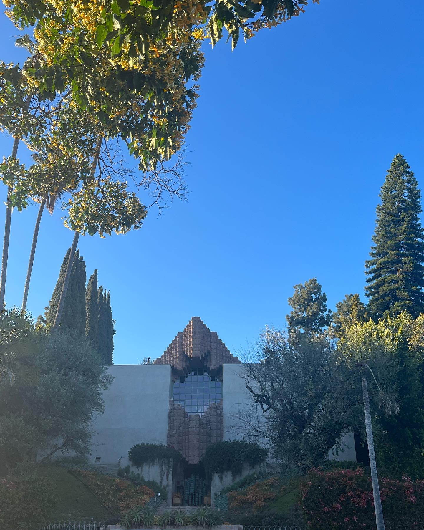 Beverly Hills obelisk, mural on Western Ave, Geoffrey Holder ‘Girl by Window’, Christopher Mudget on Fountain Ave, Virgil Village house, Frank Lloyd Wright ‘Sowden House’, FLW ‘Hollyhock House’, my neighbor, my apartment & knees