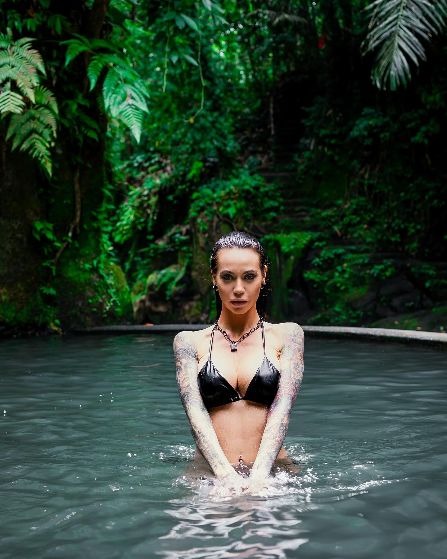 Pretty sure I was a siren in my past life 🧜‍♀️

📍 Kanto Lampo Waterfall, Ubud, Bali, Indonesia 

📸 @kylehulett 
Editing skills @miller.spec.media2