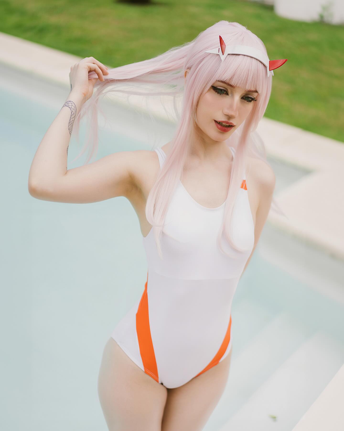 Come with me 🐟

More pics but this time in the pool! ✨ it was a little cold I’ll be honest hahaha but the sun was so bright I couldn’t even look into the camera 🤧 anyways this pics turned out so good 😳 what do you think? 

Get full pics on my P4tr30n only during March!

#zerotwo #zerotwocosplay #cosplay #cosplayer #waifu #animecosplay #darlinginthefranxx