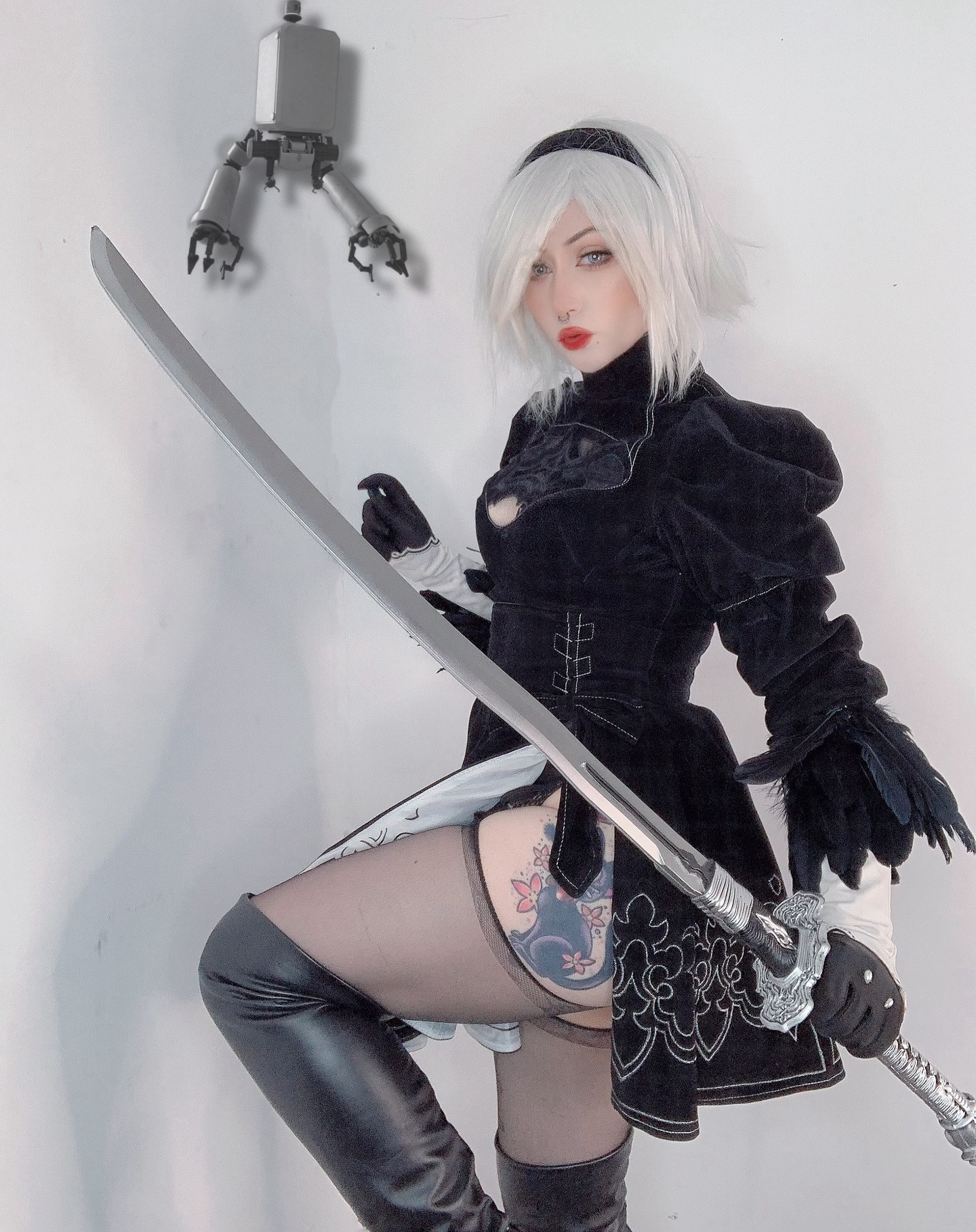 Hi! I'm so proud of this photo, i hope you liked it! Don't hesitate to like, comment, and share my work, it's free and help me a lot <3

#2b #2bcosplay #2bcosplaynierautomata #nierautomata #nierautomatacosplay #nierautomata2b #cosplayphotography #cosplayphotoshoot #cosplayworld