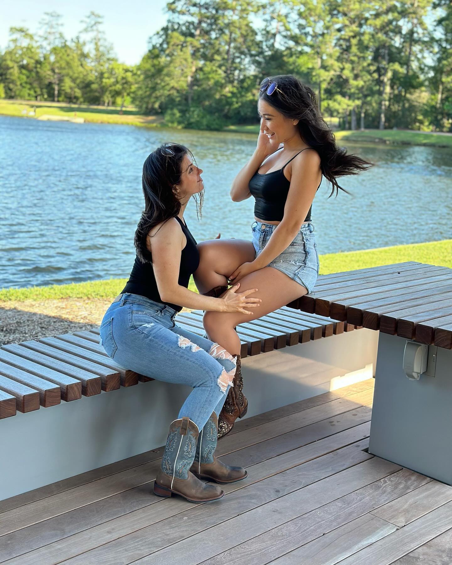 She said yes 💕

#picoftheday #instadaily #cowboyboots #friendshipgoals
