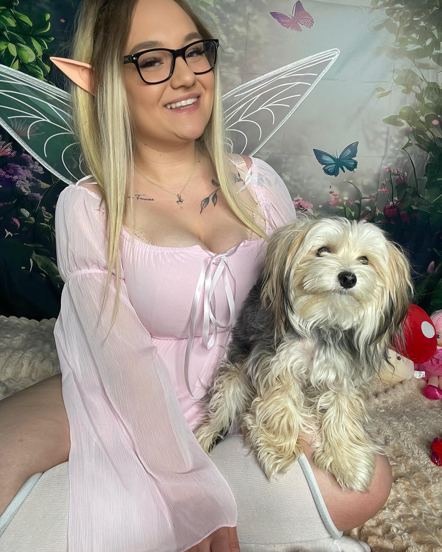 Just a Fairy & her furry friend 🐾🧚‍♀️✨ #fyp #explore #foryoupage #explorepage