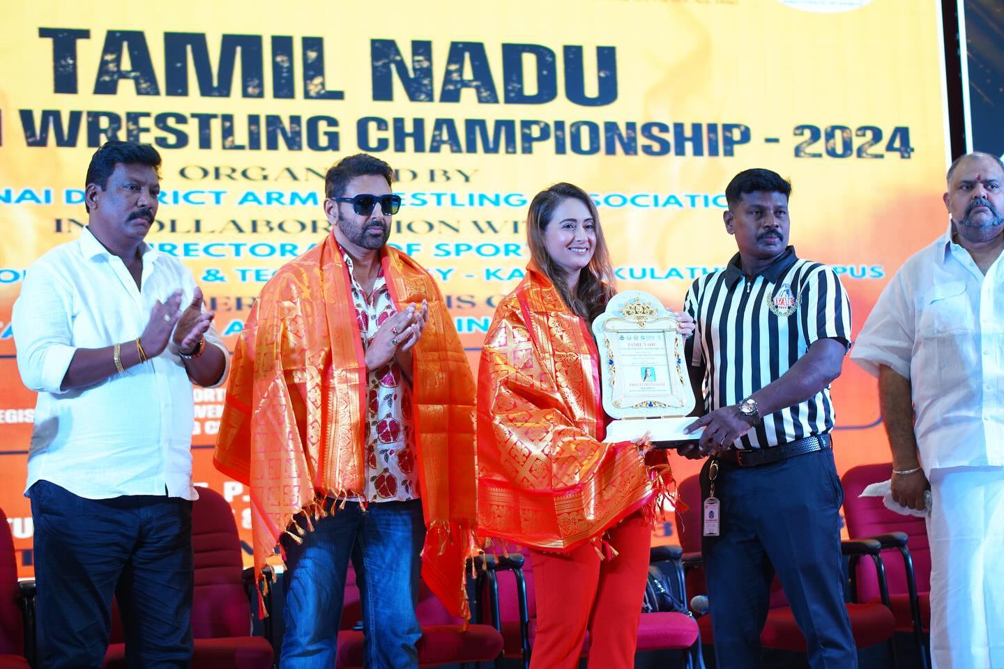 Great to witness the Tamil Nadu State ArmWrestling Championship over the weekend…the sport of panja/ArmWrestling is spreading rapidly across the country ✊🏼
Thank you to @__armwrestling.tn__ @_armwrestling.chennai_