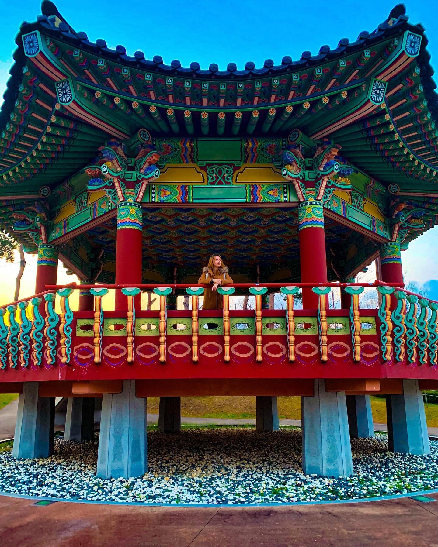 Such beautiful art 🥰 #korea #busan #art #architecture #colorful #beauty #travel