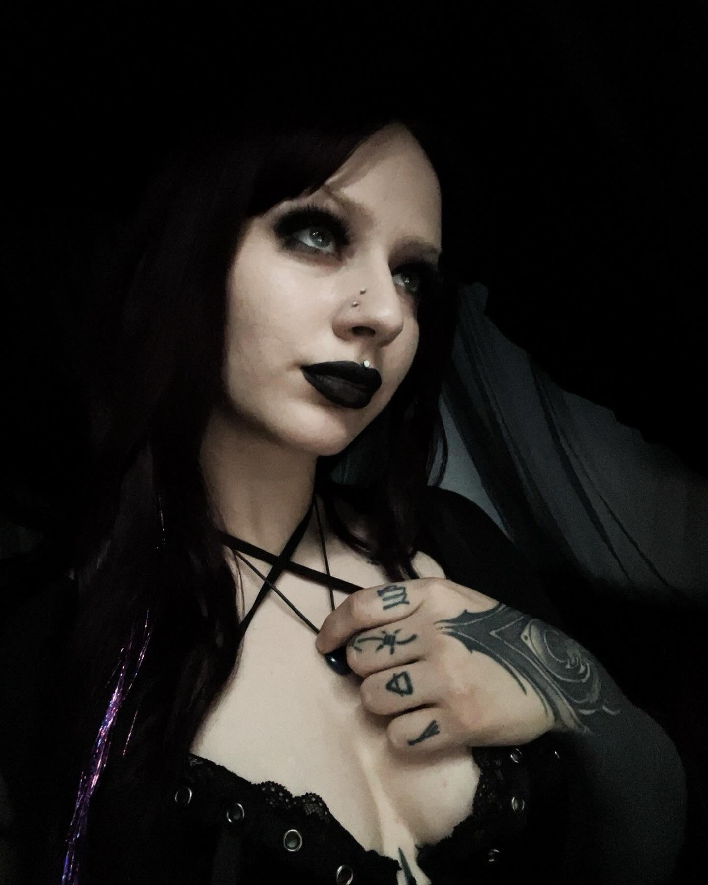 Just me, being really pretty and mysterious… 🧛🏻‍♀️ if you care at all 
Stream music by @notamiraa 🥹🖤 so happy I discovered her music