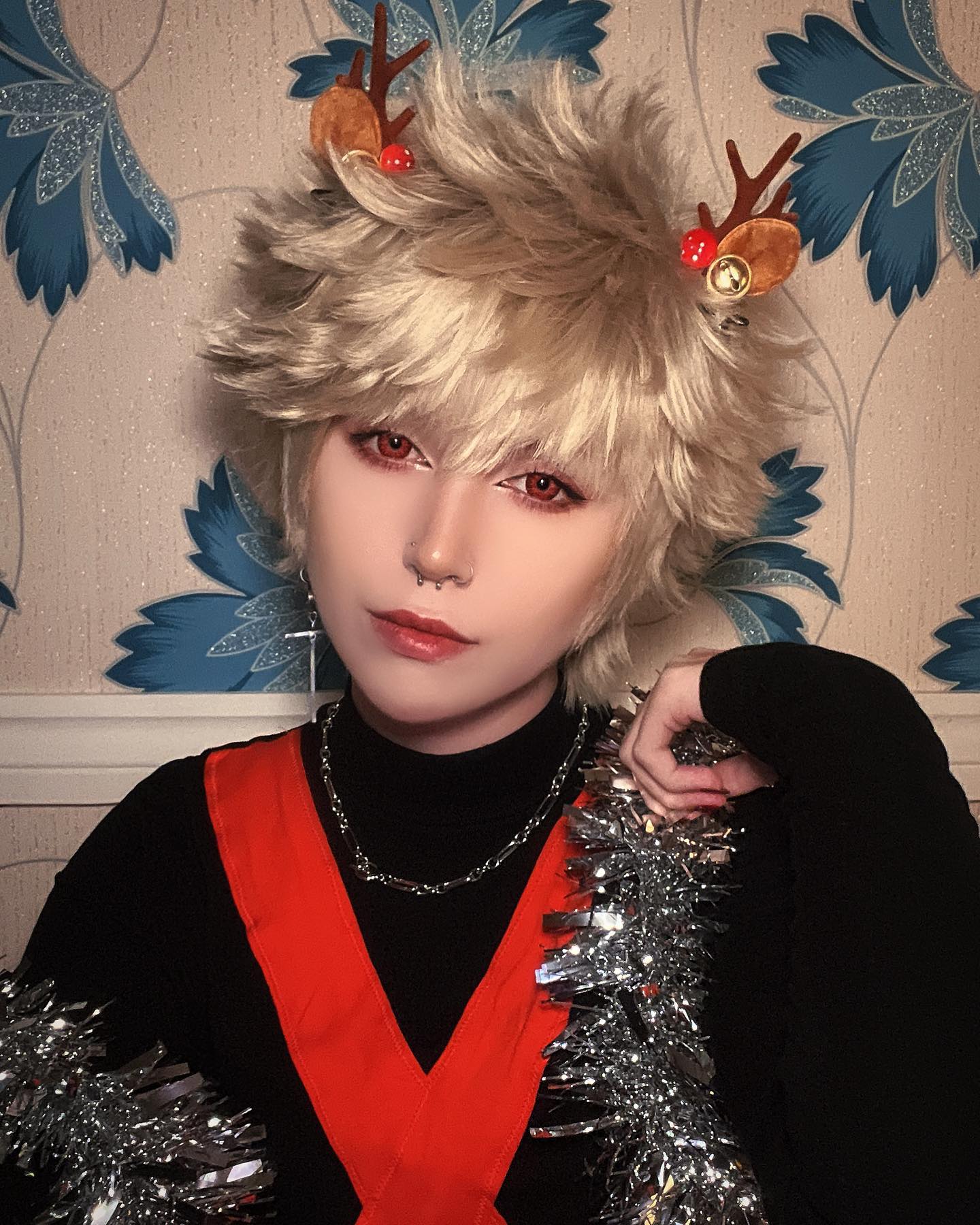 ✨Merry Christmas Eve✨
~
👀 hope everyone has a great day tomorrow! i just finished baking 😮‍💨 i’m exhausted hahaha theres also double the amount of cinnamon swirls 😂 took 2 days 😭👌🏻 anyone else been baking?
~
~
~
#bakugo #bakugou #bakugoukatsuki #bakugoucosplay #bakugoukatsukicosplay #bokunoheroacademia #bokunoheroacademiacosplay #myheroacademia #myheroacademiacosplay #christmascosplay #bnha #bnhacosplay