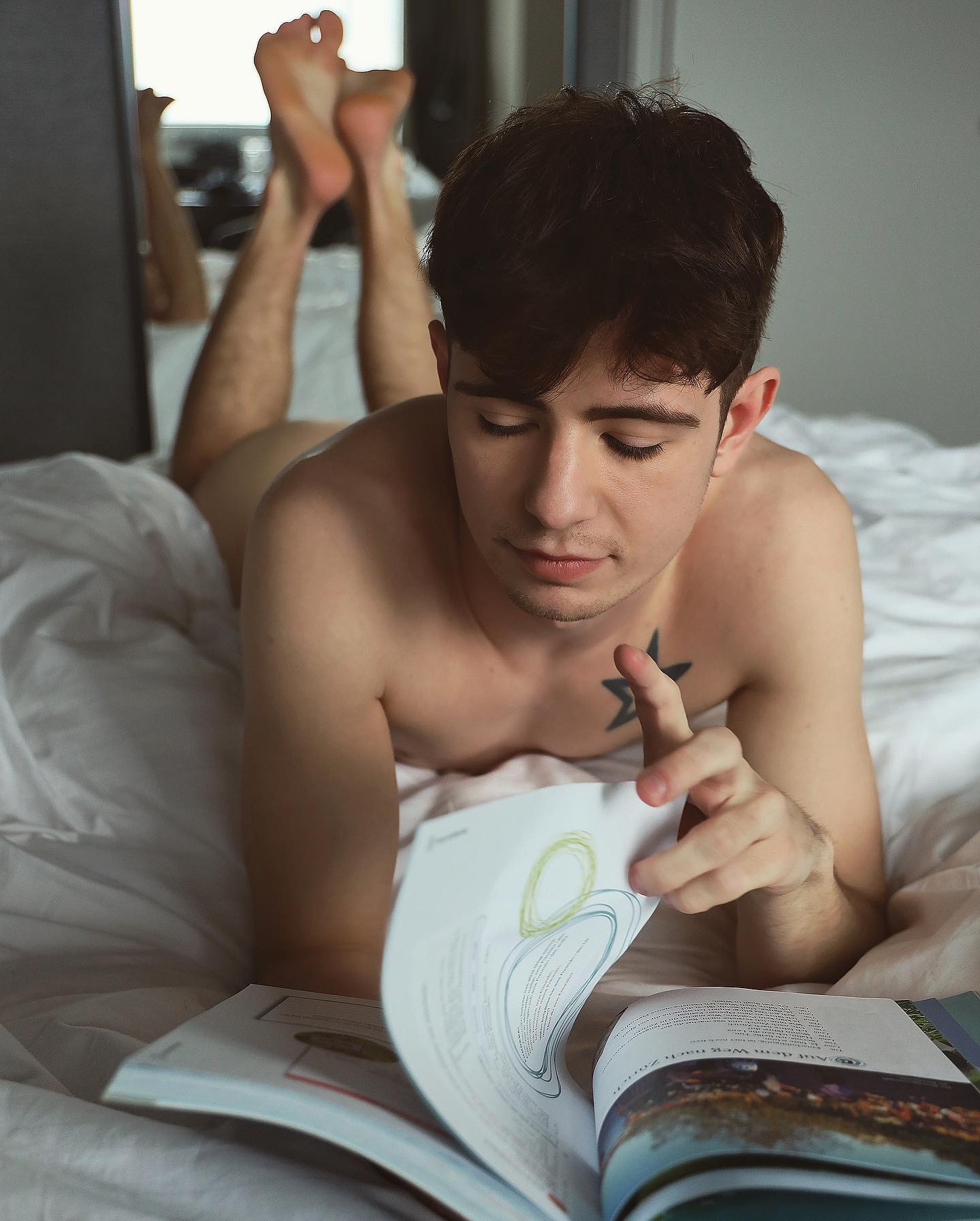 Do you also read books when you are naked? 😈 I am reading about the hot collabs I did in London that is available to enjoy on my Fans pages 😏 L!nk my !n b!0 @imryanolsenvip 🔞
.
.
.
.
#gay #gaytwink #gayhot #gaysexy #gaycute #gayboy #gaymodel #gayfit #instagay #gaysnap #gayfollow #gayhunk #instaboy #grindr #gayjock #gayselfie #gayguy #gayabs #gayman