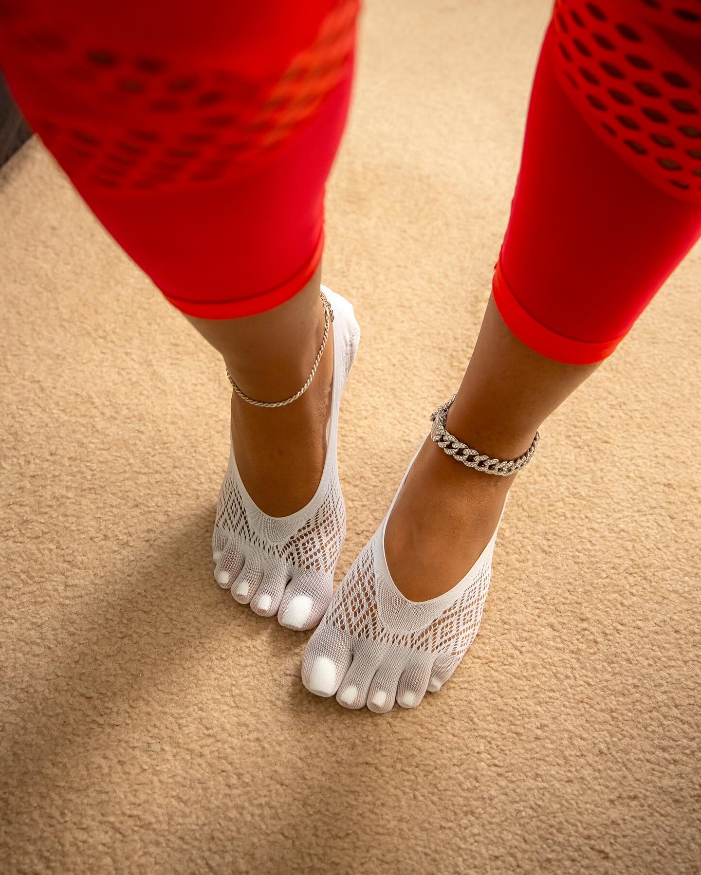 Slippers? Sock? Or Toe socks?! 🤍•
•
•
•
#sassytoes #pedicure #feetography #prettytoes #feetart #perfecttoes #perfectsoles #prettyfeetgang #toenails #pedicuredtoes #toenaildesigns #smartpedicure #nailsofinstagram #nailaddict #nailpolish #nailpages #beautifulnails #explore #explorepage #nailcolors #whitenails #whitetoes #whitetoenails #whitepolish #whitenailsdesign #whitepedicure #whitetoenails #whitenailpolish #nailcolorsonbrownskin #TeamWolfieWhite #wolfpack