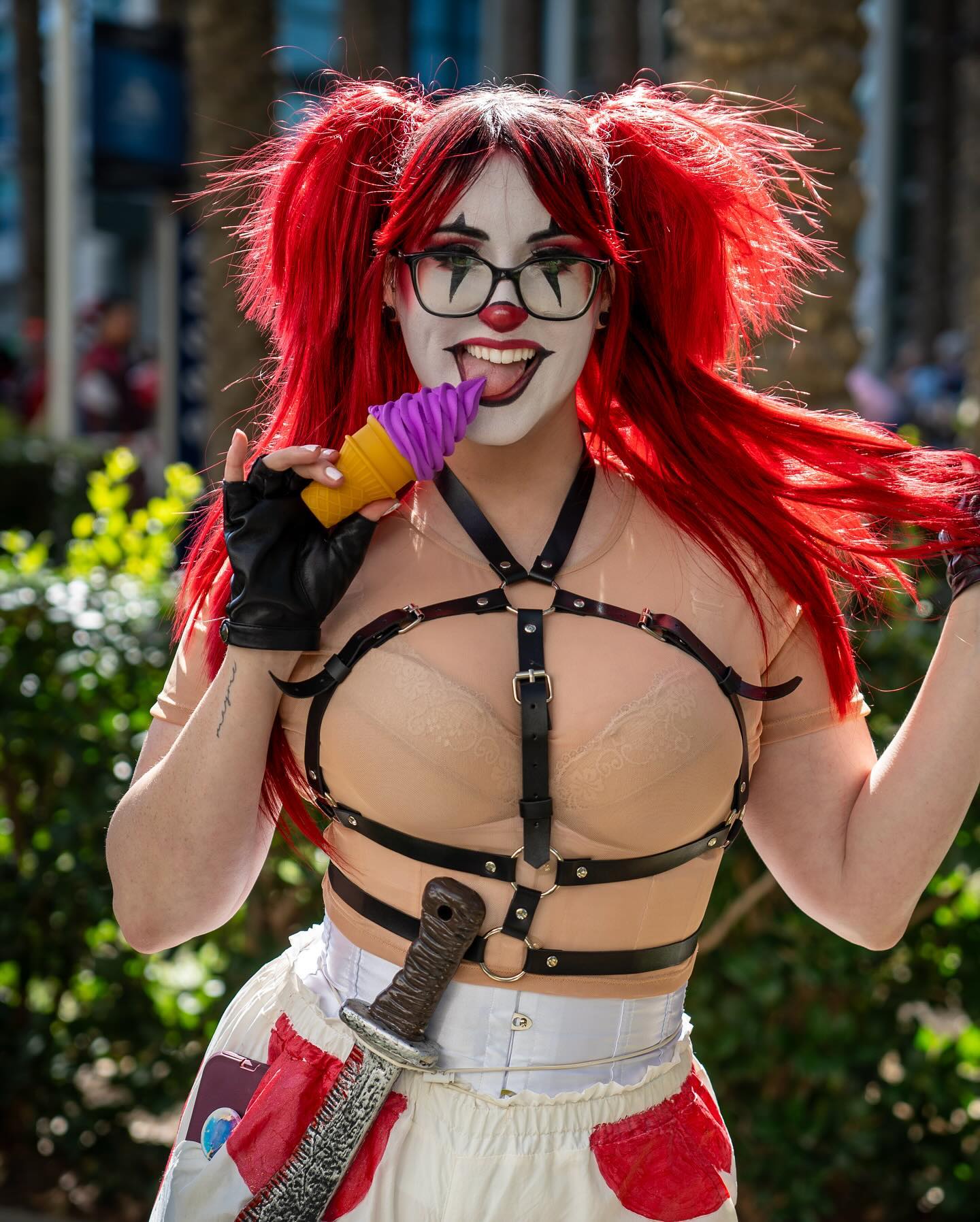 Just clownin around 🤡 Thank you for the pictures @dat_roshi_photo #twistedmetal #sweettooth #sweettoothcosplay