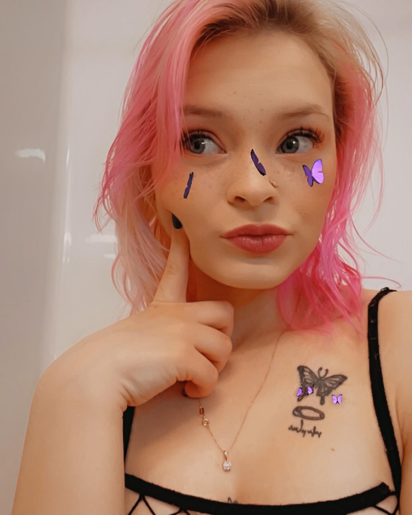 New tattoos currently healing, can’t wait to show you 😊 #tatted #pinkhair #linkinbio #petite