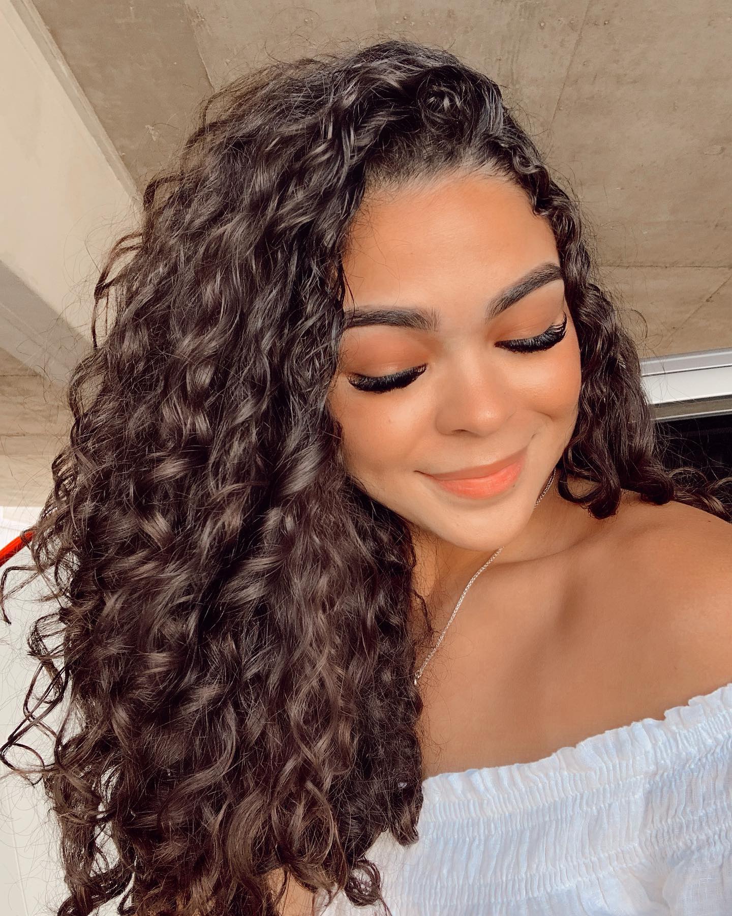 This one is for the girls who hate their natural hair. In middle school and even high school, I used to always brush out my curls or have my mom straighten my hair whenever she could because I wanted my hair to be straight, not curly. I felt like it was too puffy, always in the way, and overall a pain to manage (iykyk). Fast forward to now, my curls are the healthiest they’ve ever been and you hardly ever see me with my hair straightened all because I learned to embrace what I have 🤍 A lot can change in a year with the right products and some patience :)