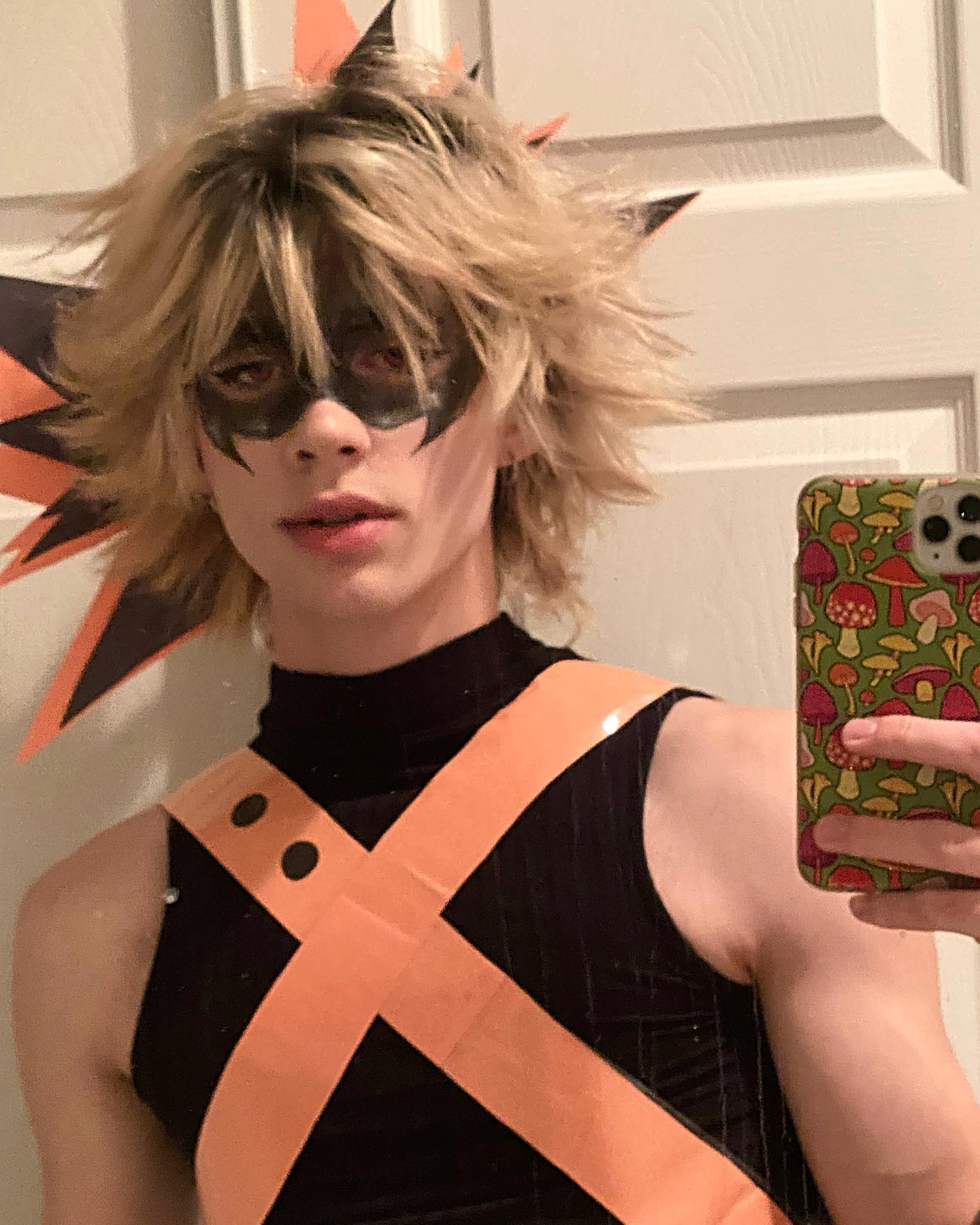 had to cosplay bakudead before the blonde goes