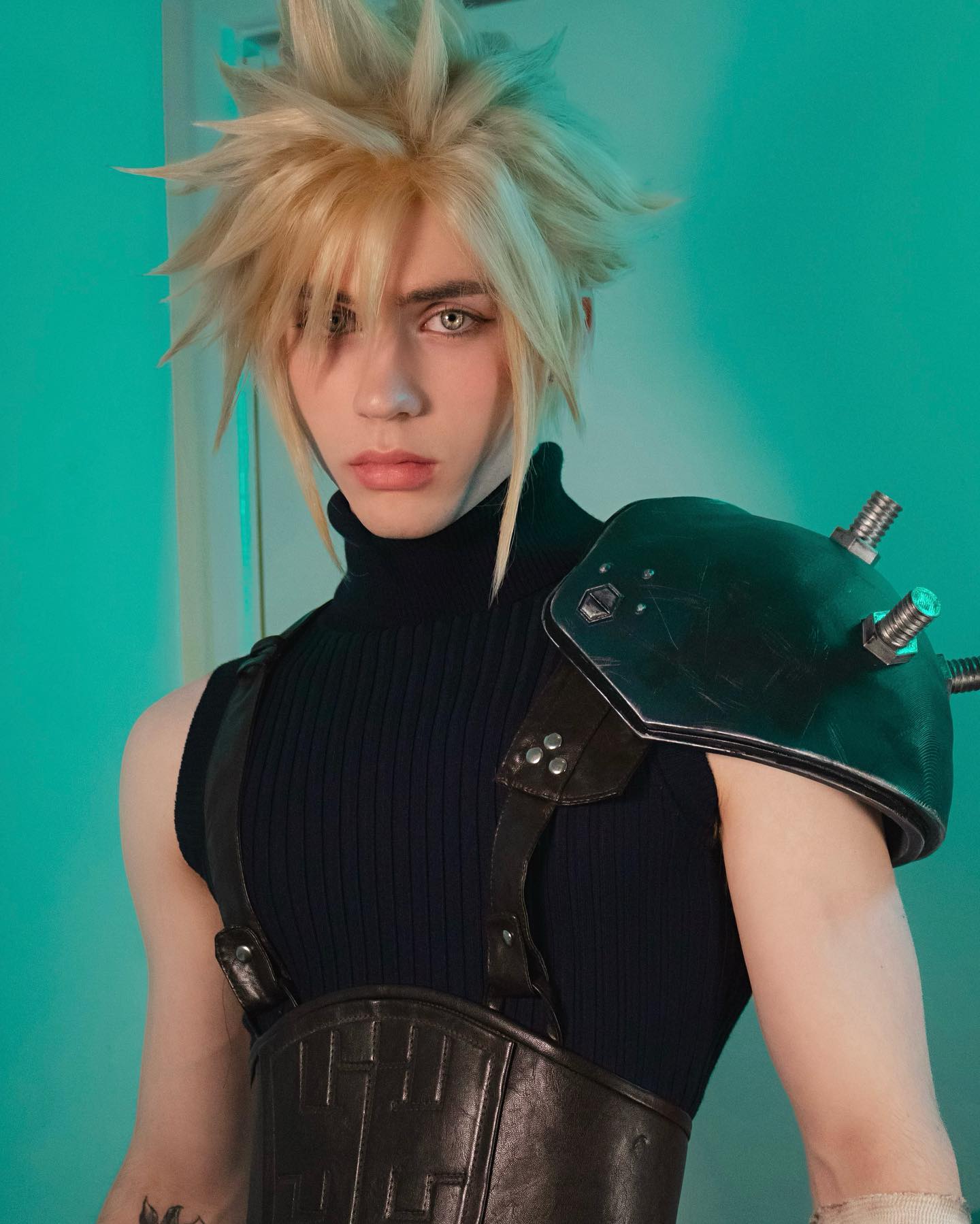 Forgot to post these Cloud Strife pics, im very excited for Comic Con LA, still working on this cosplay until then… #finalfantasy #cloudstrife