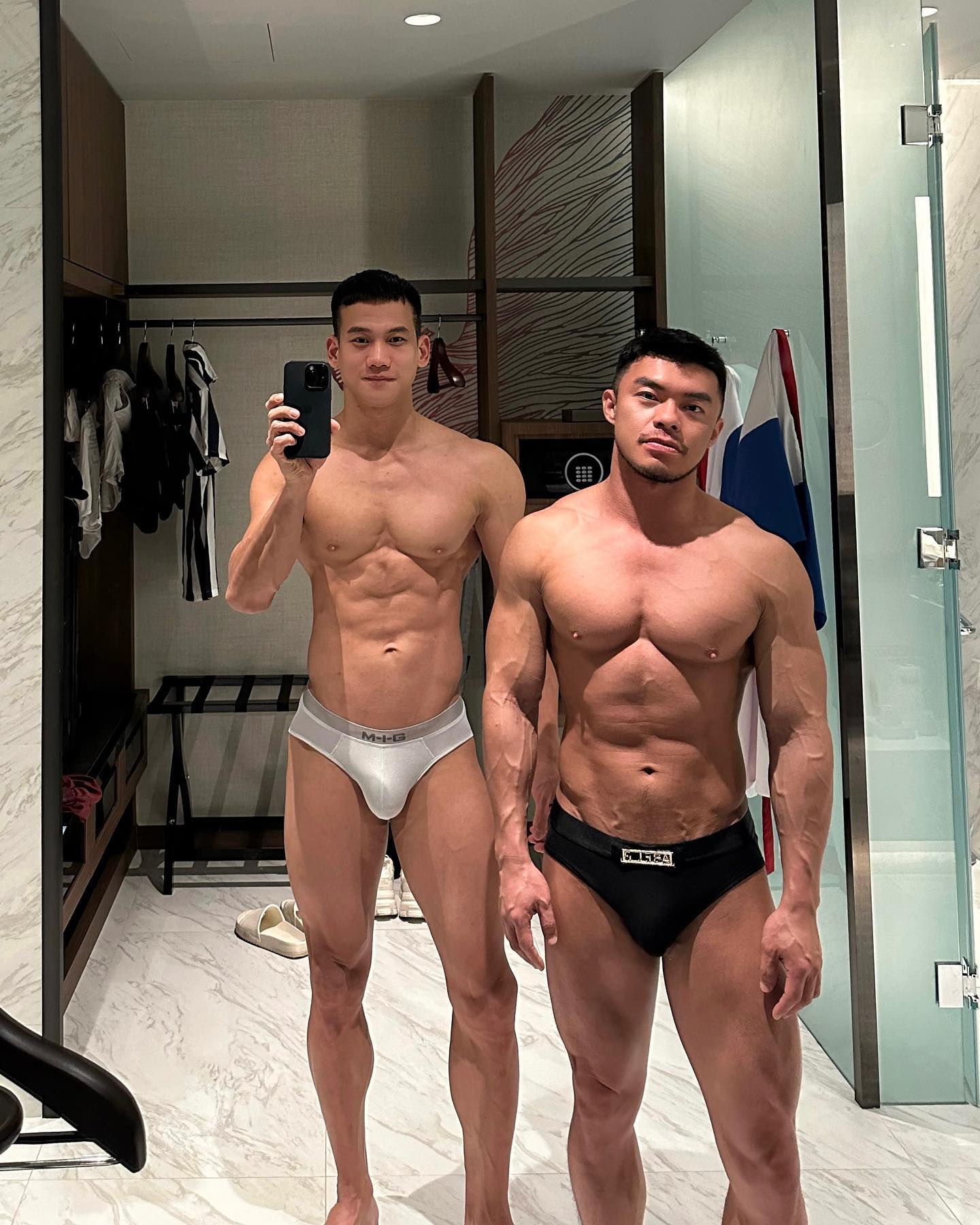 🙂 My collab with the hottest Vietnam porn star @callmekenvin__ is on! You know where to find it. Subscribe now ;)
OF: 🔎 uniquebrad